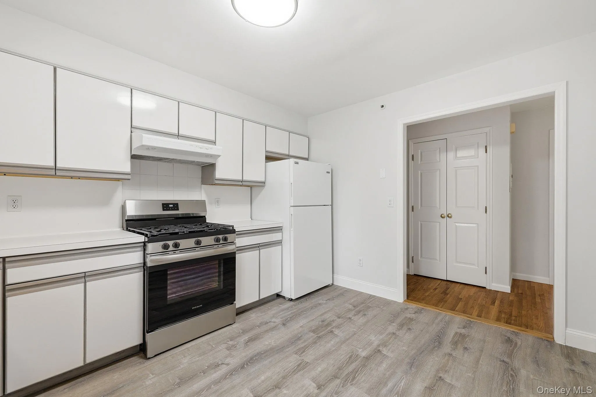95 Broadway, Harrison, NY, 3 Bedrooms Bedrooms, 6 Rooms Rooms,2 BathroomsBathrooms,Residential Lease,For Rent,Broadway,0,1018411 95 Broadway, Harrison, NY, 3 Bedrooms Bedrooms, 6 Rooms Rooms,2 BathroomsBathrooms,Residential Lease,For Rent,Broadway,0,1018411