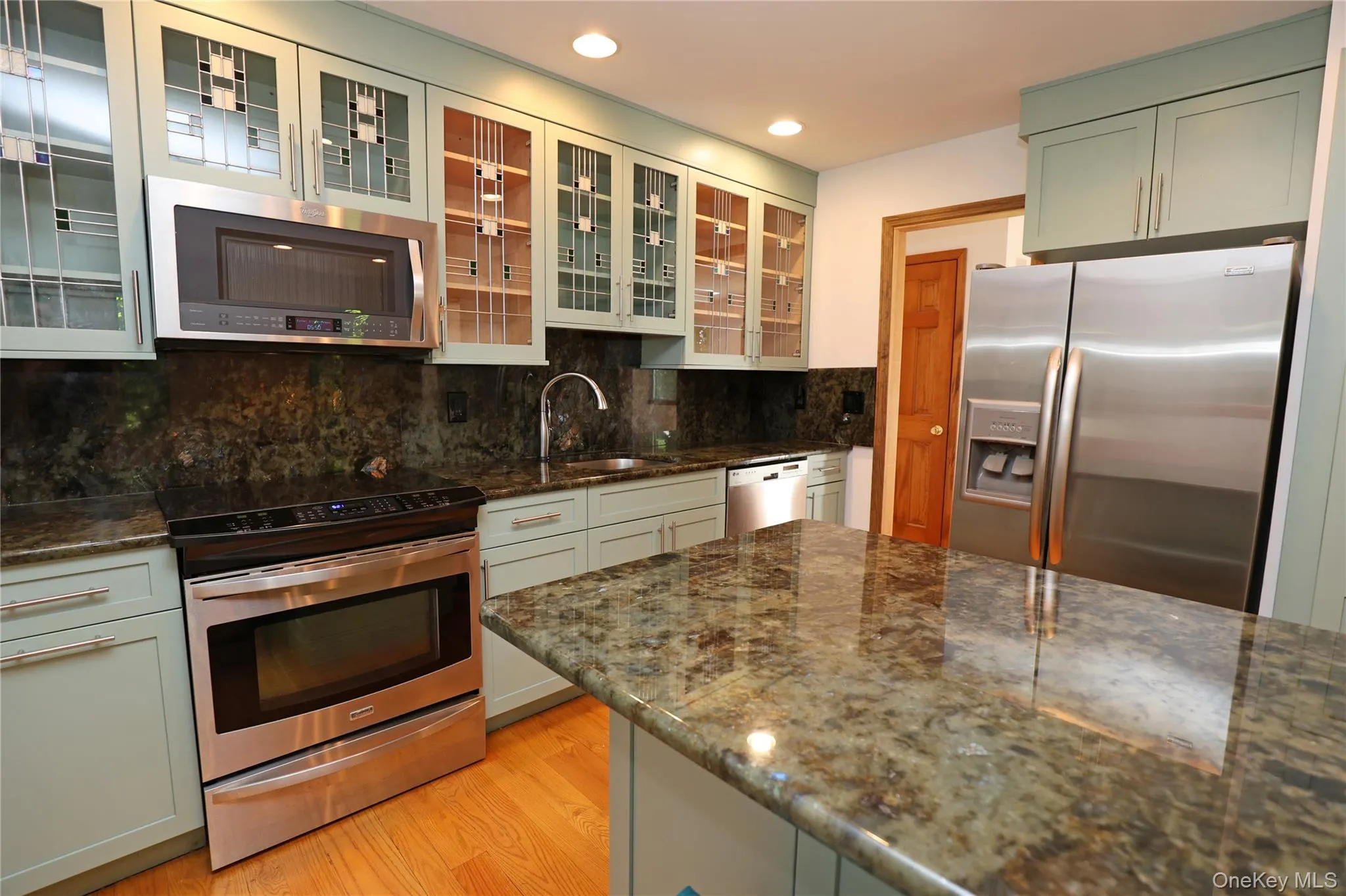 2 Verven Road, Poughkeepsie, NY, 3 Bedrooms Bedrooms, 4 Rooms Rooms,1 BathroomBathrooms,Residential,For Rent,Verven,0,KEY1018414 2 Verven Road, Poughkeepsie, NY, 3 Bedrooms Bedrooms, 4 Rooms Rooms,1 BathroomBathrooms,Residential,For Rent,Verven,0,KEY1018414