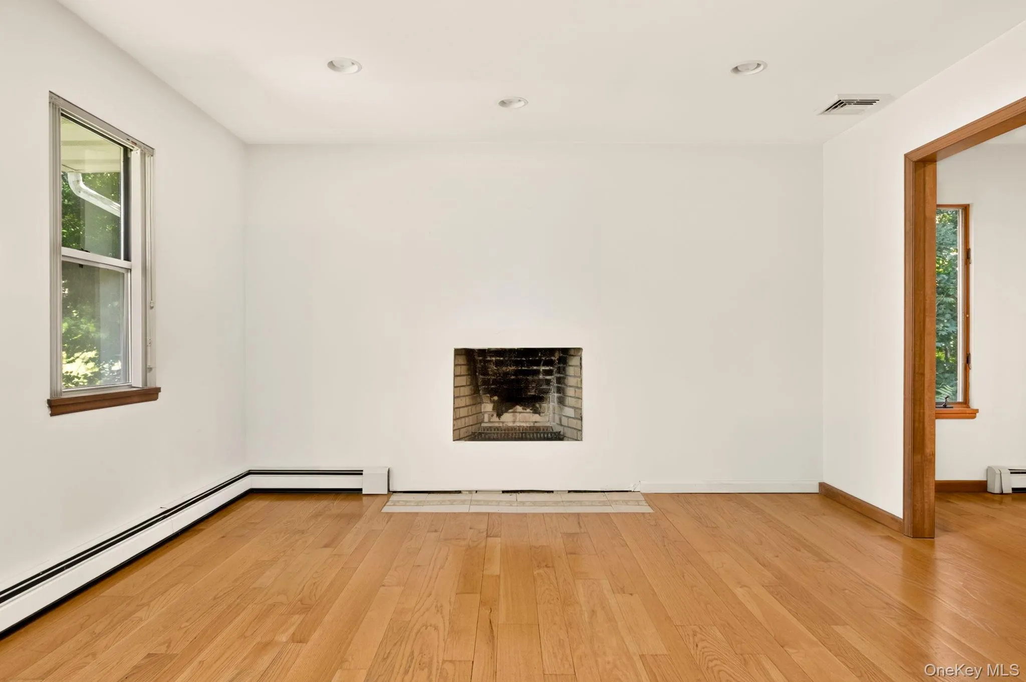 2 Verven Road, Poughkeepsie, NY, 3 Bedrooms Bedrooms, 4 Rooms Rooms,1 BathroomBathrooms,Residential,For Rent,Verven,0,1018414 2 Verven Road, Poughkeepsie, NY, 3 Bedrooms Bedrooms, 4 Rooms Rooms,1 BathroomBathrooms,Residential,For Rent,Verven,0,1018414