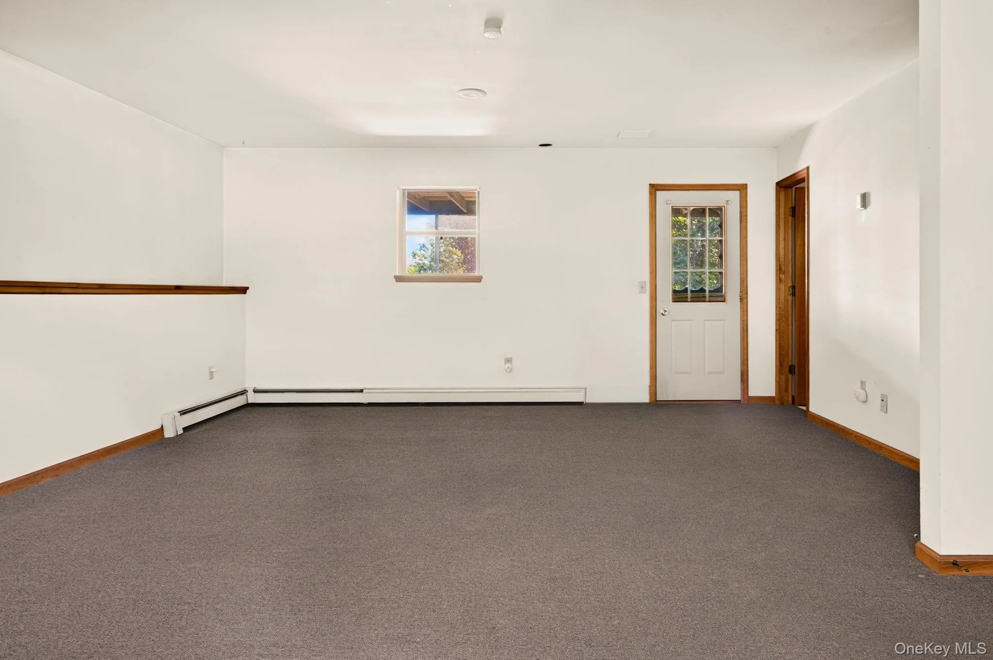 2 Verven Road, Poughkeepsie, NY, 3 Bedrooms Bedrooms, 4 Rooms Rooms,1 BathroomBathrooms,Residential,For Rent,Verven,0,1018414 2 Verven Road, Poughkeepsie, NY, 3 Bedrooms Bedrooms, 4 Rooms Rooms,1 BathroomBathrooms,Residential,For Rent,Verven,0,1018414
