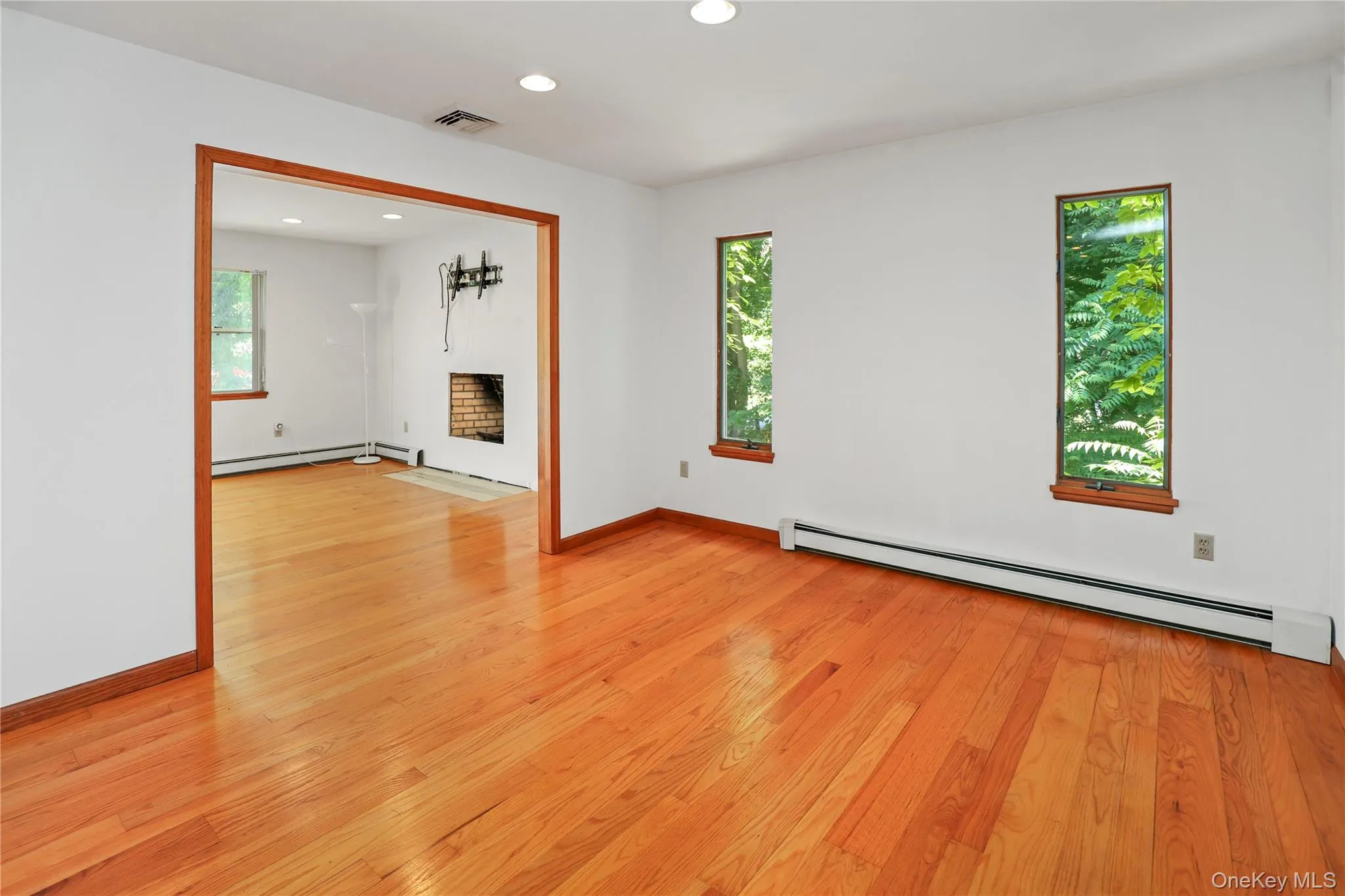 2 Verven Road, Poughkeepsie, NY, 3 Bedrooms Bedrooms, 4 Rooms Rooms,1 BathroomBathrooms,Residential,For Rent,Verven,0,KEY1018414 2 Verven Road, Poughkeepsie, NY, 3 Bedrooms Bedrooms, 4 Rooms Rooms,1 BathroomBathrooms,Residential,For Rent,Verven,0,KEY1018414