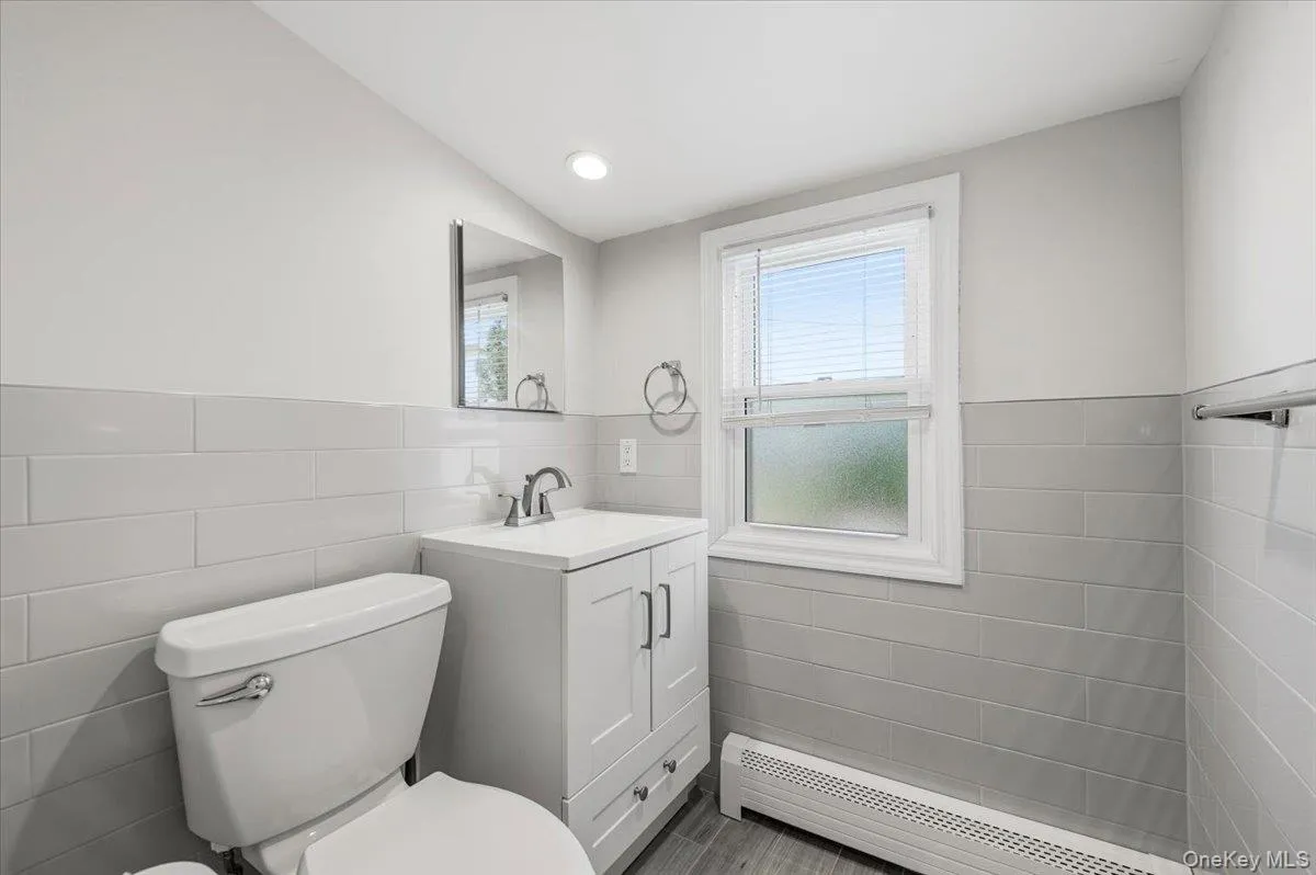 665 Dianne Street, Hempstead, NY, 4 Bedrooms Bedrooms, 6 Rooms Rooms,2 BathroomsBathrooms,Residential,For Rent,Dianne,0,1018422 665 Dianne Street, Hempstead, NY, 4 Bedrooms Bedrooms, 6 Rooms Rooms,2 BathroomsBathrooms,Residential,For Rent,Dianne,0,1018422