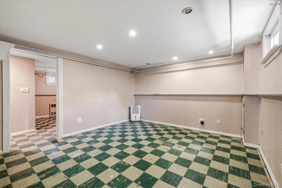 665 Dianne Street, Hempstead, NY, 4 Bedrooms Bedrooms, 6 Rooms Rooms,2 BathroomsBathrooms,Residential,For Rent,Dianne,0,1018422 665 Dianne Street, Hempstead, NY, 4 Bedrooms Bedrooms, 6 Rooms Rooms,2 BathroomsBathrooms,Residential,For Rent,Dianne,0,1018422