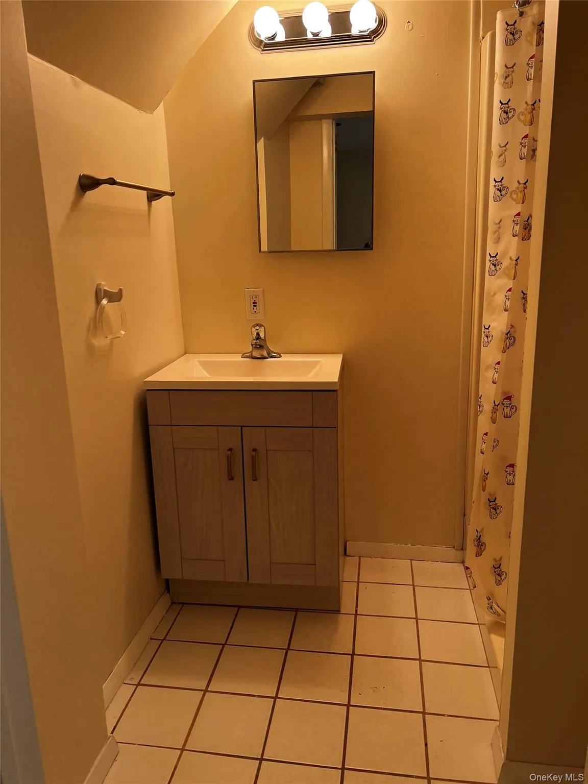 9 Saddler Court, Huntington, NY, 4 Bedrooms Bedrooms, 9 Rooms Rooms,2 BathroomsBathrooms,Residential,For Rent,Saddler,0,KEY1018427 9 Saddler Court, Huntington, NY, 4 Bedrooms Bedrooms, 9 Rooms Rooms,2 BathroomsBathrooms,Residential,For Rent,Saddler,0,KEY1018427