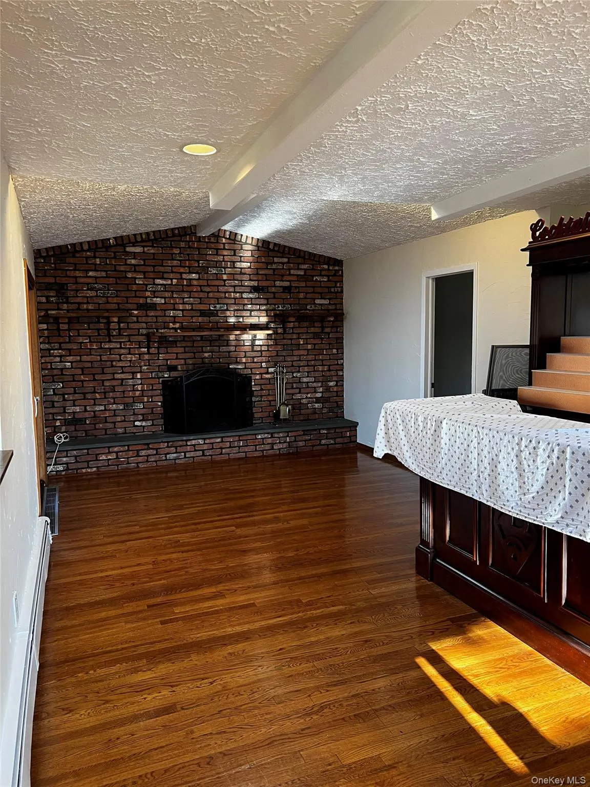 9 Saddler Court, Huntington, NY, 4 Bedrooms Bedrooms, 9 Rooms Rooms,2 BathroomsBathrooms,Residential,For Rent,Saddler,0,KEY1018427 9 Saddler Court, Huntington, NY, 4 Bedrooms Bedrooms, 9 Rooms Rooms,2 BathroomsBathrooms,Residential,For Rent,Saddler,0,KEY1018427