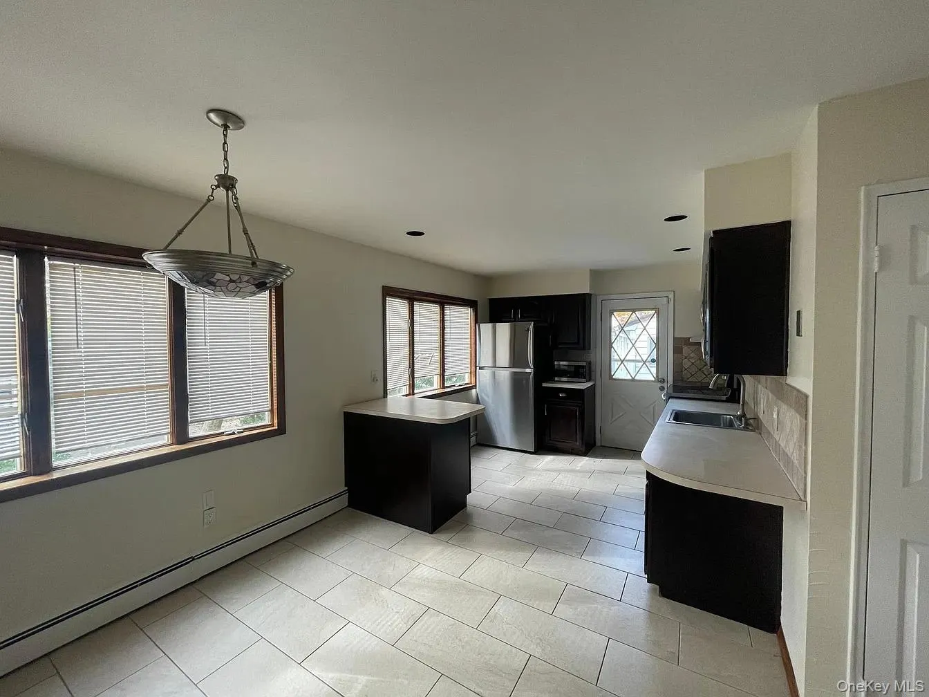9 Saddler Court, Huntington, NY, 4 Bedrooms Bedrooms, 9 Rooms Rooms,2 BathroomsBathrooms,Residential,For Rent,Saddler,0,1018427 9 Saddler Court, Huntington, NY, 4 Bedrooms Bedrooms, 9 Rooms Rooms,2 BathroomsBathrooms,Residential,For Rent,Saddler,0,1018427