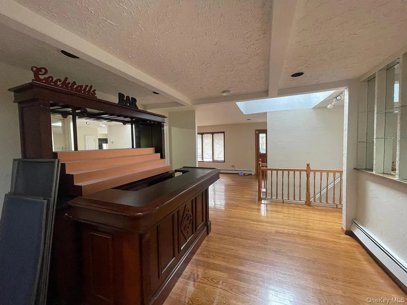 9 Saddler Court, Huntington, NY, 4 Bedrooms Bedrooms, 9 Rooms Rooms,2 BathroomsBathrooms,Residential,For Rent,Saddler,0,1018427 9 Saddler Court, Huntington, NY, 4 Bedrooms Bedrooms, 9 Rooms Rooms,2 BathroomsBathrooms,Residential,For Rent,Saddler,0,1018427