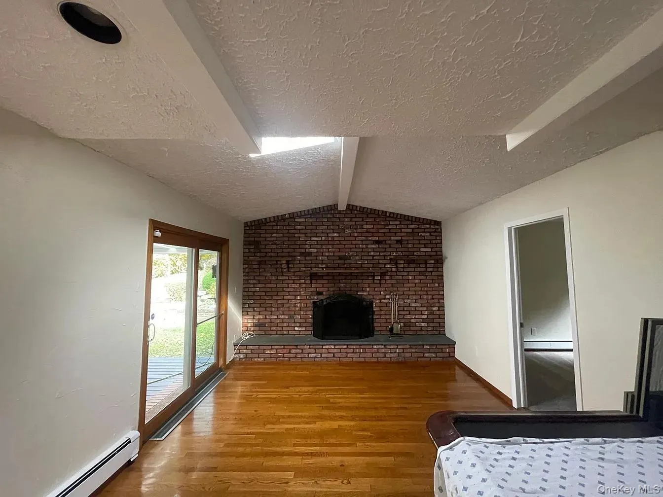 9 Saddler Court, Huntington, NY, 4 Bedrooms Bedrooms, 9 Rooms Rooms,2 BathroomsBathrooms,Residential,For Rent,Saddler,0,1018427 9 Saddler Court, Huntington, NY, 4 Bedrooms Bedrooms, 9 Rooms Rooms,2 BathroomsBathrooms,Residential,For Rent,Saddler,0,1018427