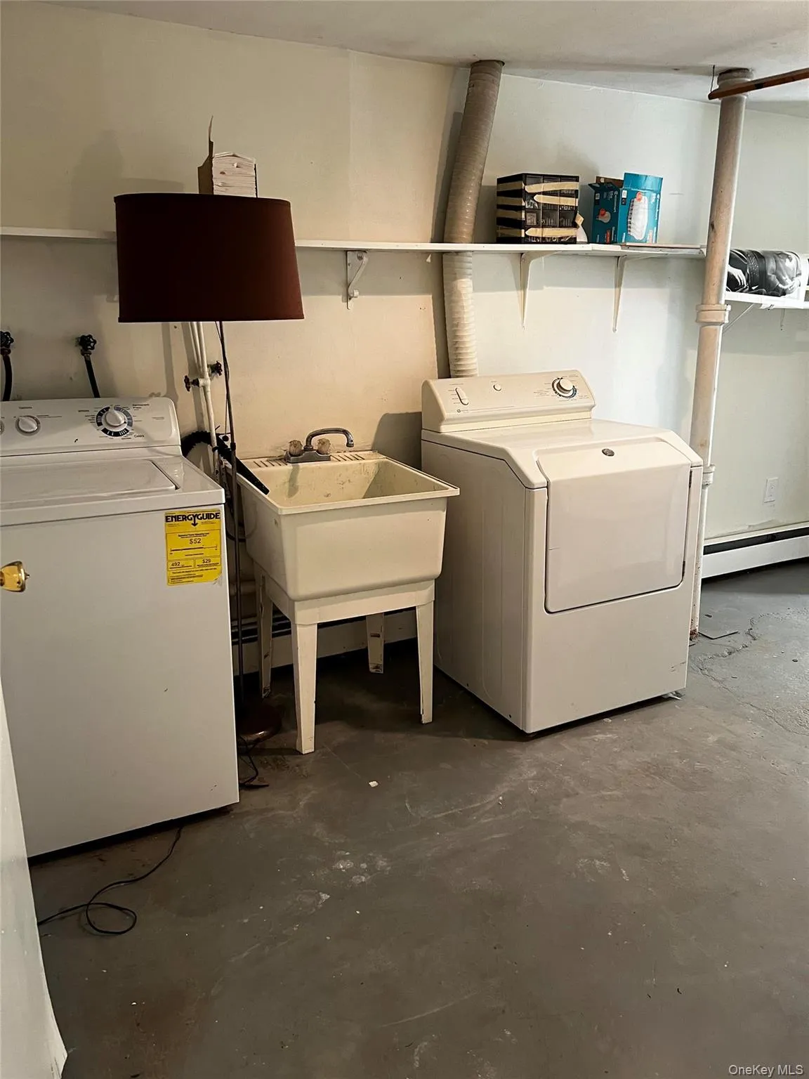 9 Saddler Court, Huntington, NY, 4 Bedrooms Bedrooms, 9 Rooms Rooms,2 BathroomsBathrooms,Residential,For Rent,Saddler,0,KEY1018427 9 Saddler Court, Huntington, NY, 4 Bedrooms Bedrooms, 9 Rooms Rooms,2 BathroomsBathrooms,Residential,For Rent,Saddler,0,KEY1018427