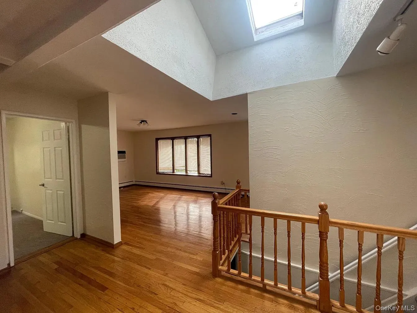 9 Saddler Court, Huntington, NY, 4 Bedrooms Bedrooms, 9 Rooms Rooms,2 BathroomsBathrooms,Residential,For Rent,Saddler,0,1018427 9 Saddler Court, Huntington, NY, 4 Bedrooms Bedrooms, 9 Rooms Rooms,2 BathroomsBathrooms,Residential,For Rent,Saddler,0,1018427