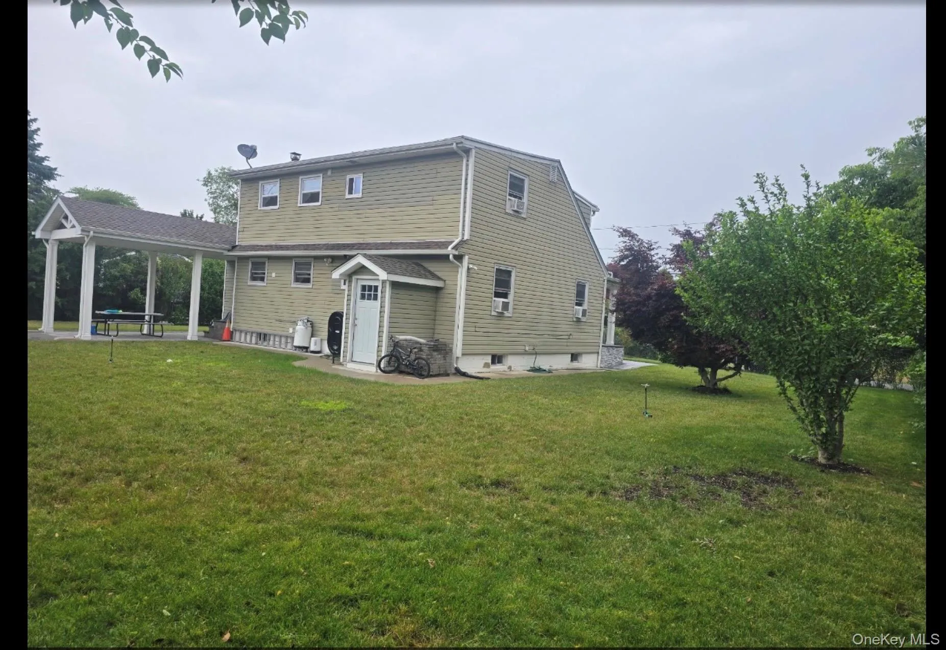 18 Cyprus Avenue, Islip, NY, 6 Bedrooms Bedrooms, 12 Rooms Rooms,3 BathroomsBathrooms,Residential,For Rent,Cyprus,0,KEY1018431 18 Cyprus Avenue, Islip, NY, 6 Bedrooms Bedrooms, 12 Rooms Rooms,3 BathroomsBathrooms,Residential,For Rent,Cyprus,0,KEY1018431