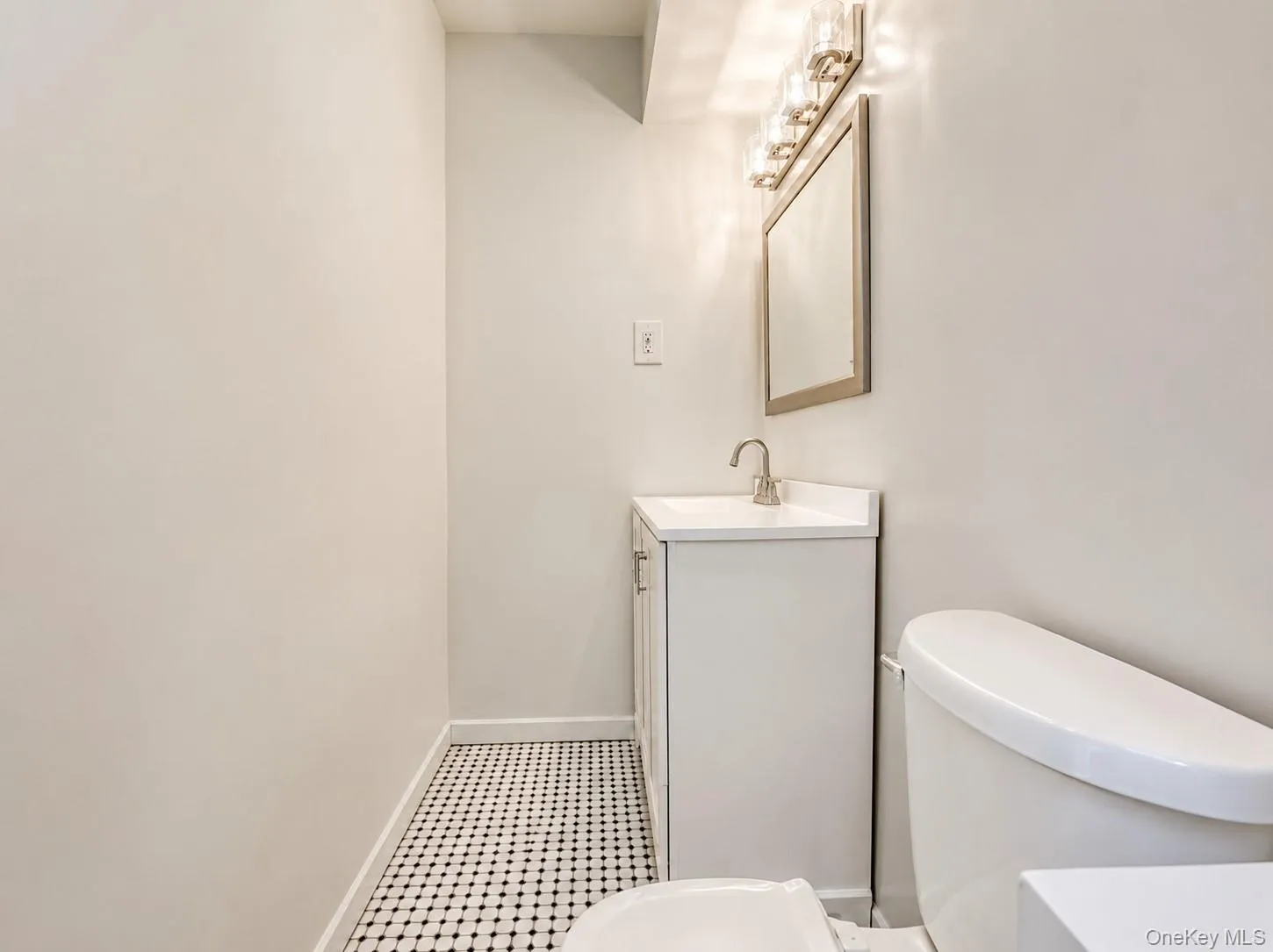 2534 Saw Mill Road, Hempstead, NY, 6 Bedrooms Bedrooms, 12 Rooms Rooms,2 BathroomsBathrooms,Residential,For Rent,Saw Mill,0,1018432 2534 Saw Mill Road, Hempstead, NY, 6 Bedrooms Bedrooms, 12 Rooms Rooms,2 BathroomsBathrooms,Residential,For Rent,Saw Mill,0,1018432