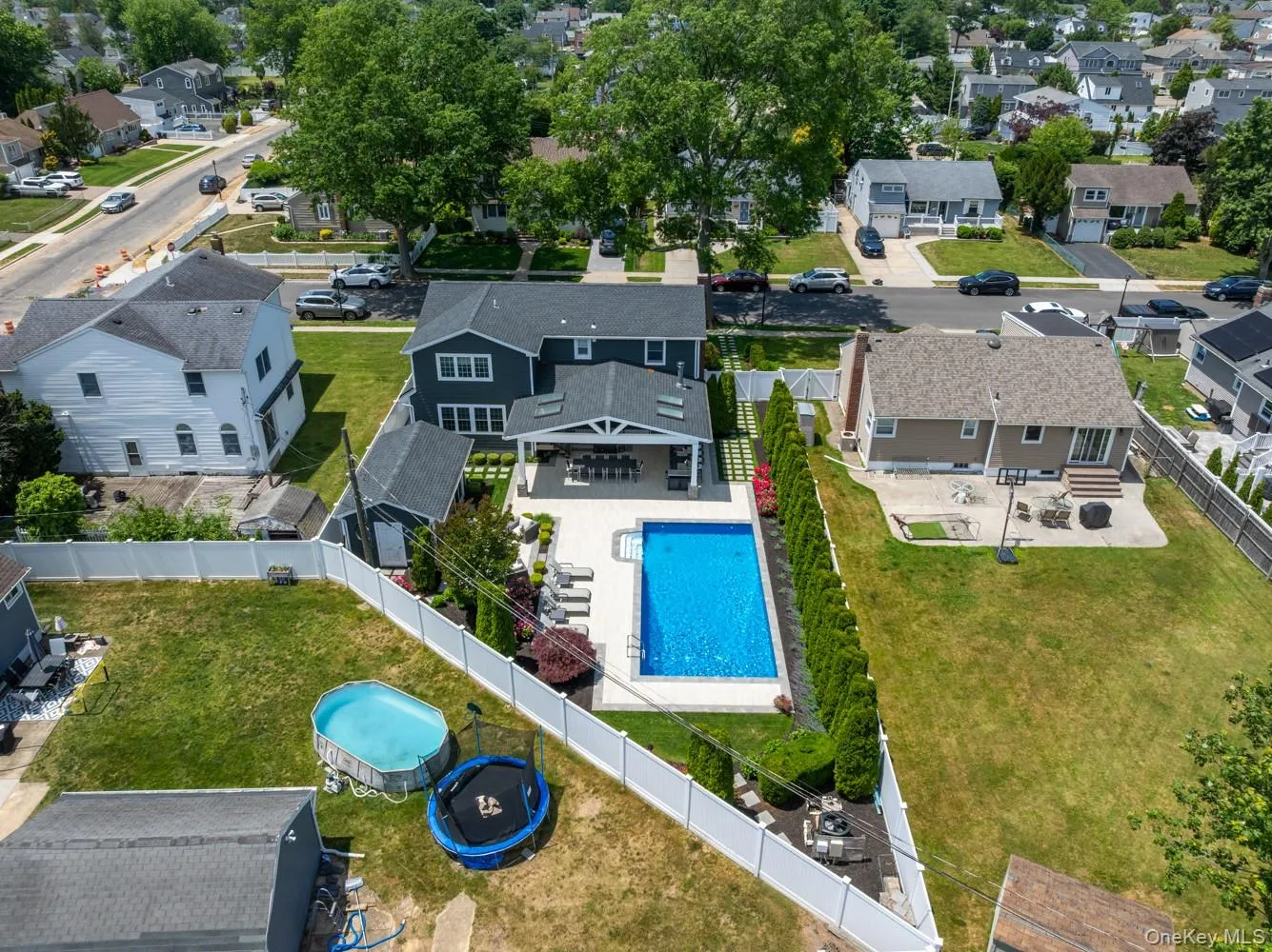 565 Kell Place, Hempstead, NY, 4 Bedrooms Bedrooms, 9 Rooms Rooms,4 BathroomsBathrooms,Residential,For Rent,Kell,0,KEY1018434 565 Kell Place, Hempstead, NY, 4 Bedrooms Bedrooms, 9 Rooms Rooms,4 BathroomsBathrooms,Residential,For Rent,Kell,0,KEY1018434