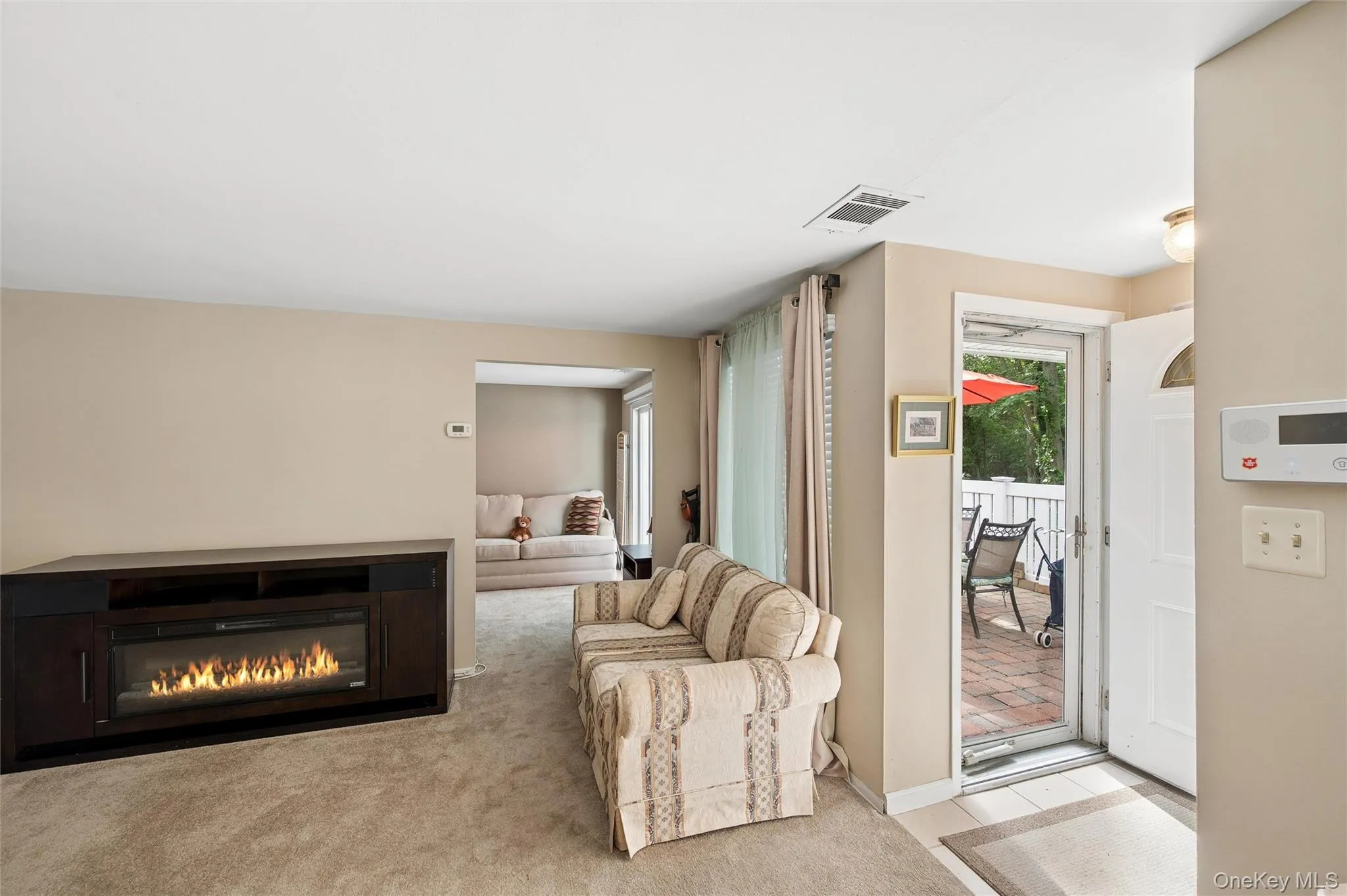 New cream carpet, full view storm door New cream carpet, full view storm door