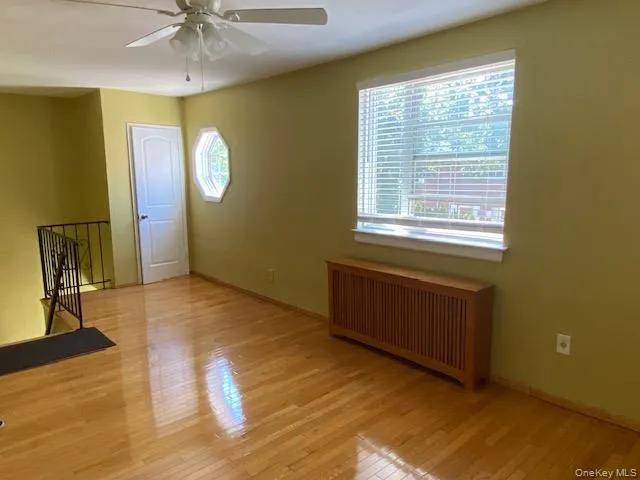 263-33 73rd. Avenue, New York, NY, 1 Bedroom Bedrooms, 3 Rooms Rooms,1 BathroomBathrooms,Residential,For Rent,73rd.,0,1018443 263-33 73rd. Avenue, New York, NY, 1 Bedroom Bedrooms, 3 Rooms Rooms,1 BathroomBathrooms,Residential,For Rent,73rd.,0,1018443