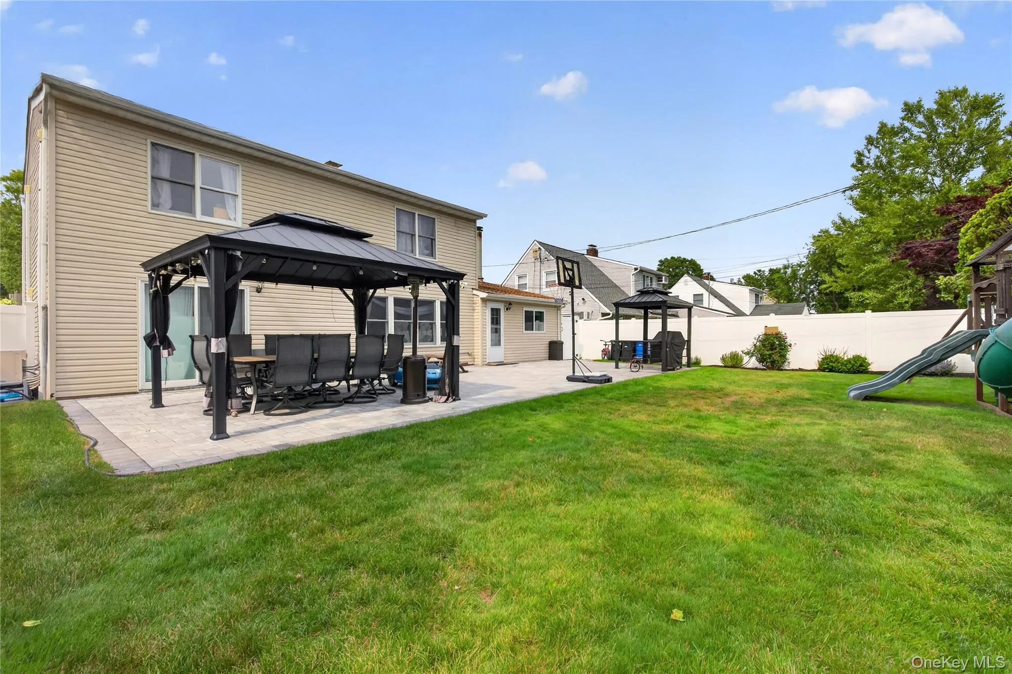 26 Saddler Lane, Hempstead, NY, 4 Bedrooms Bedrooms, 8 Rooms Rooms,2 BathroomsBathrooms,Residential,For Rent,Saddler,0,1018446 26 Saddler Lane, Hempstead, NY, 4 Bedrooms Bedrooms, 8 Rooms Rooms,2 BathroomsBathrooms,Residential,For Rent,Saddler,0,1018446