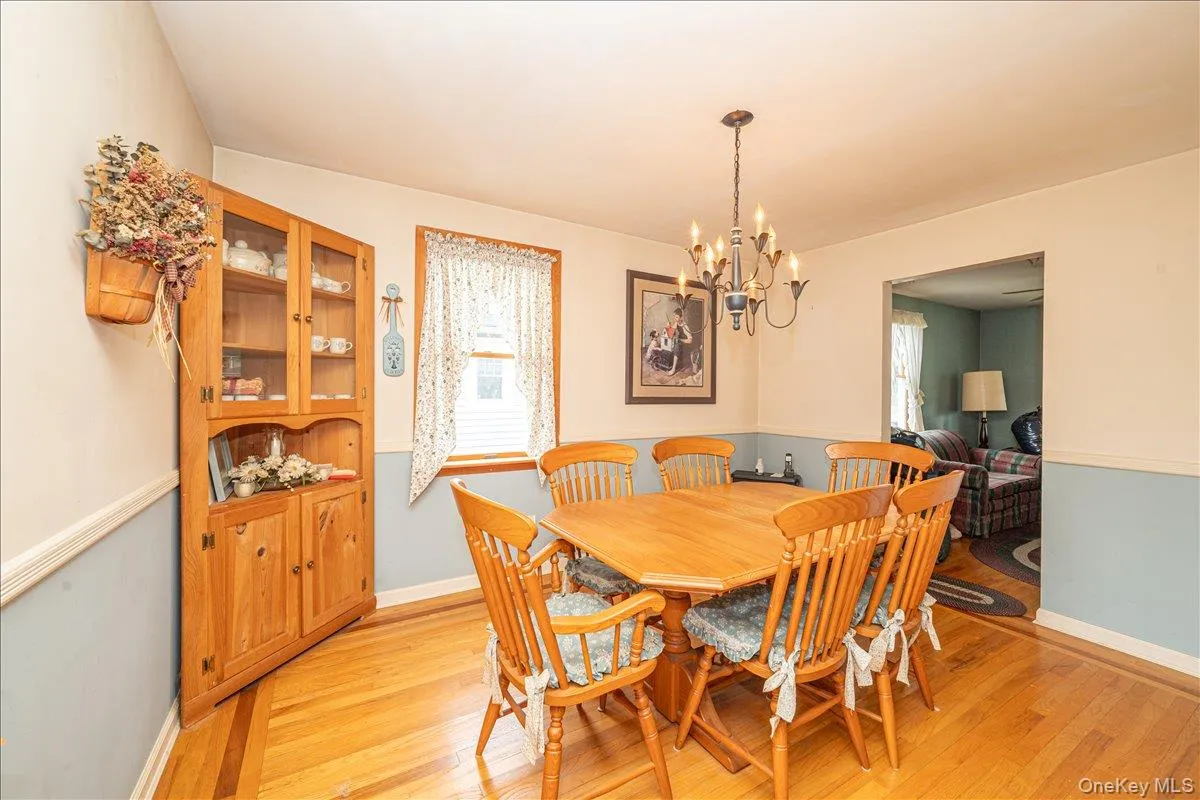 68 Rollstone Avenue, Islip, NY, 4 Bedrooms Bedrooms, 9 Rooms Rooms,1 BathroomBathrooms,Residential,For Rent,Rollstone,0,1018456 68 Rollstone Avenue, Islip, NY, 4 Bedrooms Bedrooms, 9 Rooms Rooms,1 BathroomBathrooms,Residential,For Rent,Rollstone,0,1018456