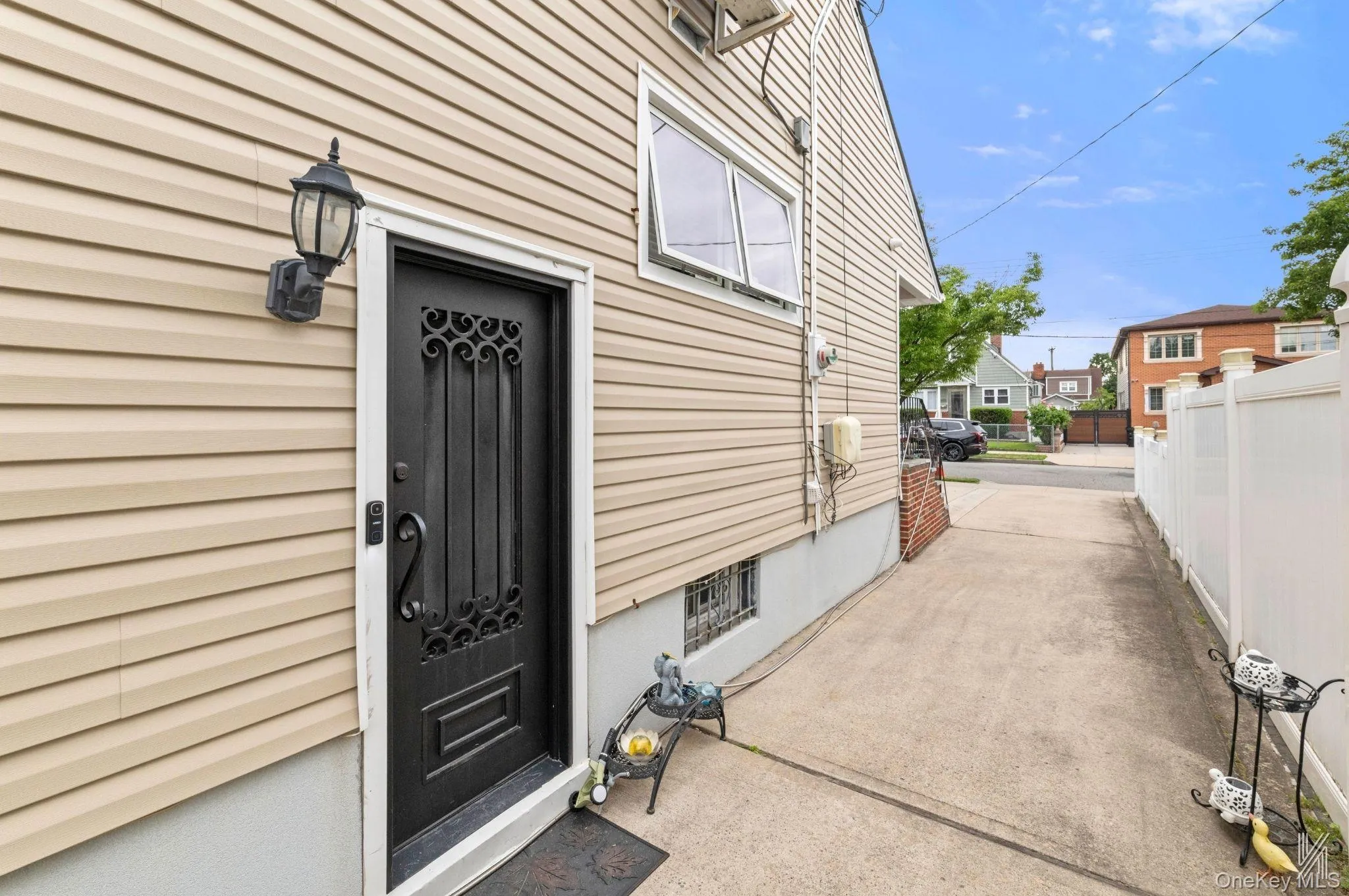 130-32 144th Street, New York, NY, 3 Bedrooms Bedrooms, 7 Rooms Rooms,2 BathroomsBathrooms,Residential,For Rent,144th,0,KEY1018458 130-32 144th Street, New York, NY, 3 Bedrooms Bedrooms, 7 Rooms Rooms,2 BathroomsBathrooms,Residential,For Rent,144th,0,KEY1018458