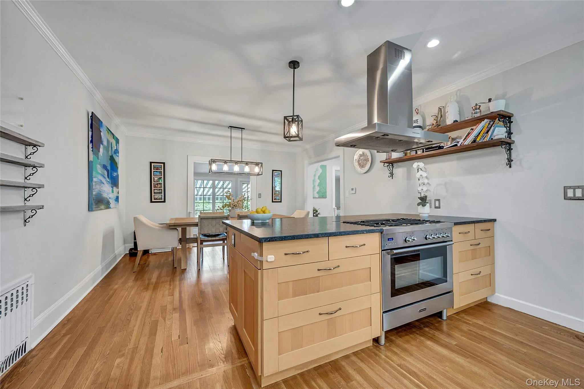 42 Knollwood Drive, New Rochelle, NY, 5 Bedrooms Bedrooms, 8 Rooms Rooms,4 BathroomsBathrooms,Residential,For Rent,Knollwood,0,1018462 42 Knollwood Drive, New Rochelle, NY, 5 Bedrooms Bedrooms, 8 Rooms Rooms,4 BathroomsBathrooms,Residential,For Rent,Knollwood,0,1018462