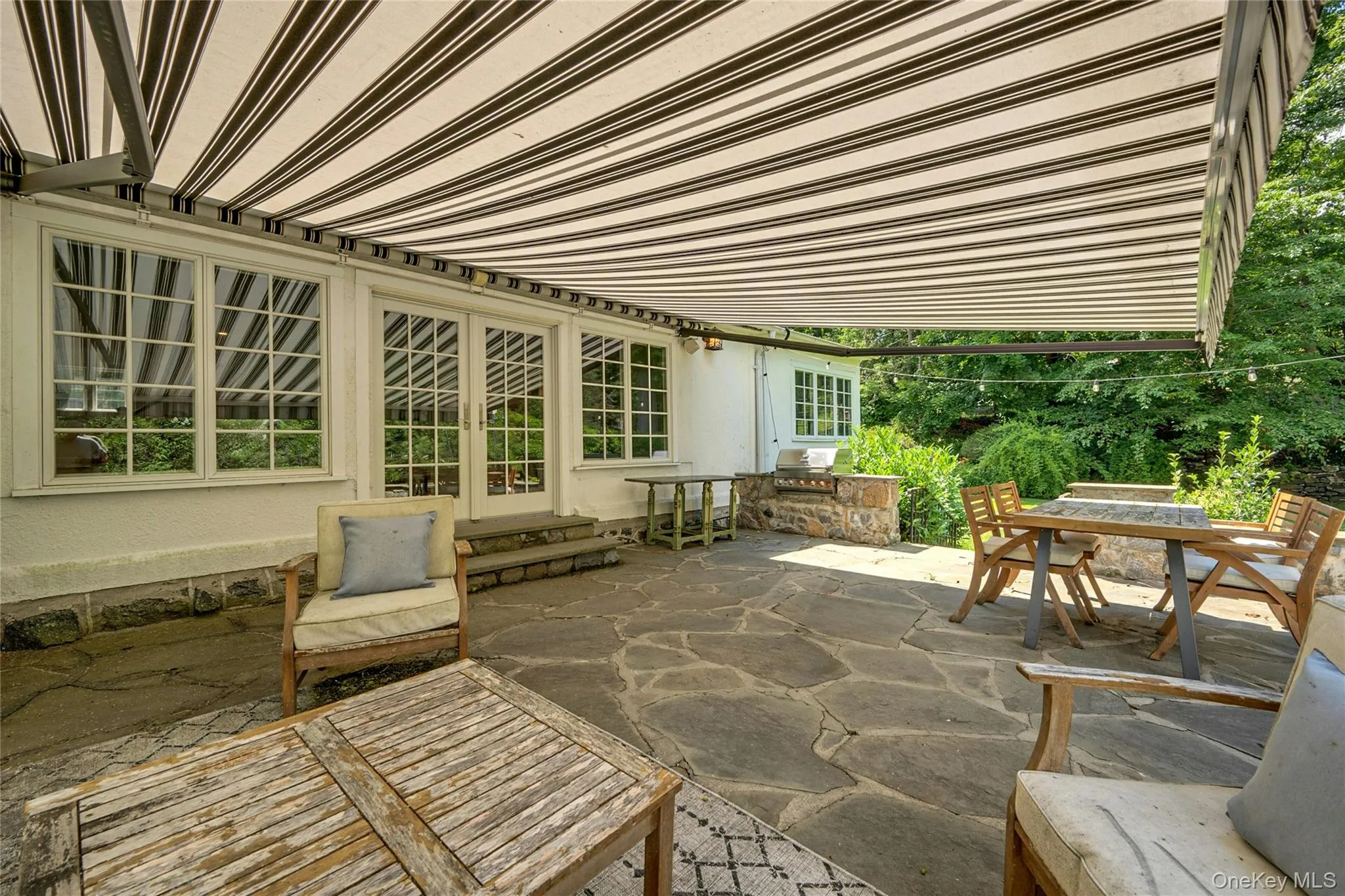 42 Knollwood Drive, New Rochelle, NY, 5 Bedrooms Bedrooms, 8 Rooms Rooms,4 BathroomsBathrooms,Residential,For Rent,Knollwood,0,1018462 42 Knollwood Drive, New Rochelle, NY, 5 Bedrooms Bedrooms, 8 Rooms Rooms,4 BathroomsBathrooms,Residential,For Rent,Knollwood,0,1018462