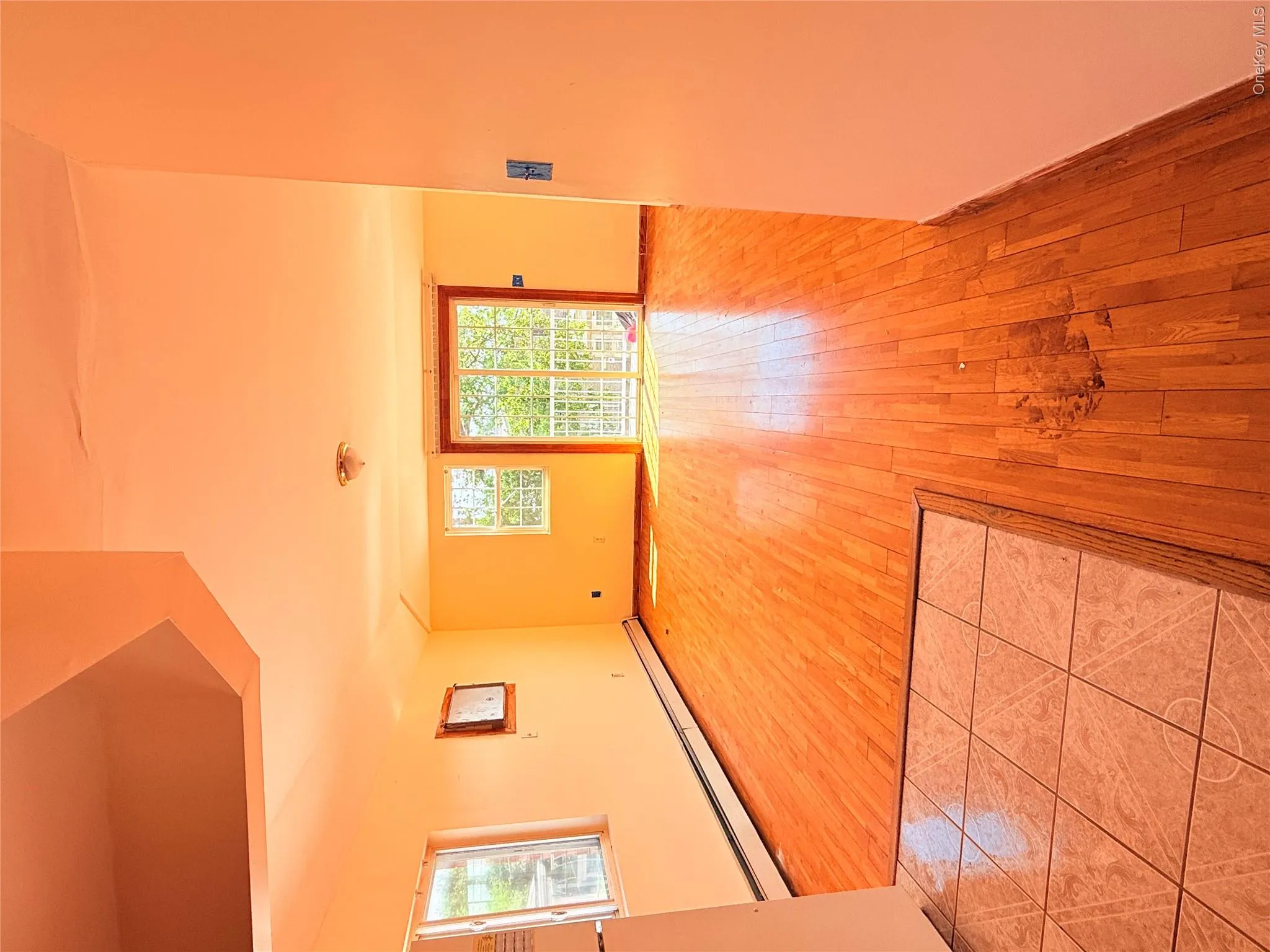 105-24 170th Street, New York, NY, 3 Bedrooms Bedrooms, 7 Rooms Rooms,2 BathroomsBathrooms,Residential Lease,For Rent,170th,0,1018464 105-24 170th Street, New York, NY, 3 Bedrooms Bedrooms, 7 Rooms Rooms,2 BathroomsBathrooms,Residential Lease,For Rent,170th,0,1018464