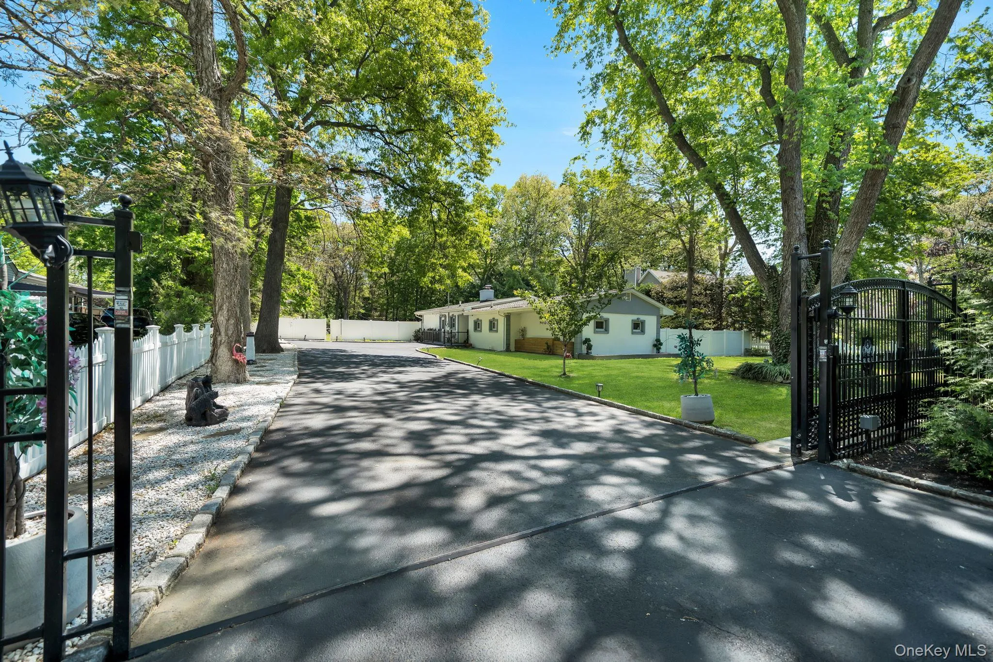 1089 Westminster Avenue, Huntington, NY, 3 Bedrooms Bedrooms, 6 Rooms Rooms,2 BathroomsBathrooms,Residential,For Rent,Westminster,0,KEY1018467 1089 Westminster Avenue, Huntington, NY, 3 Bedrooms Bedrooms, 6 Rooms Rooms,2 BathroomsBathrooms,Residential,For Rent,Westminster,0,KEY1018467