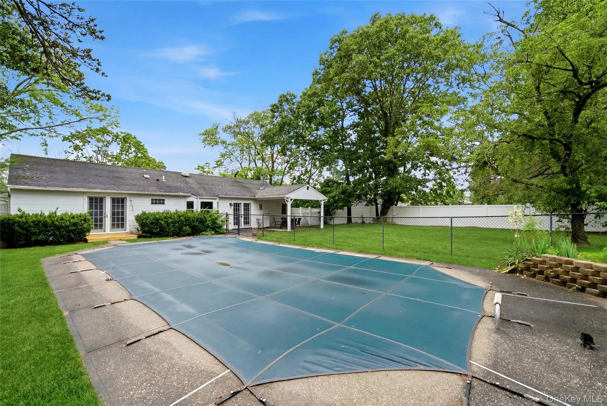 15 Groton Lane, Brookhaven, NY, 3 Bedrooms Bedrooms, 6 Rooms Rooms,1 BathroomBathrooms,Residential,For Rent,Groton,0,KEY1018470 15 Groton Lane, Brookhaven, NY, 3 Bedrooms Bedrooms, 6 Rooms Rooms,1 BathroomBathrooms,Residential,For Rent,Groton,0,KEY1018470