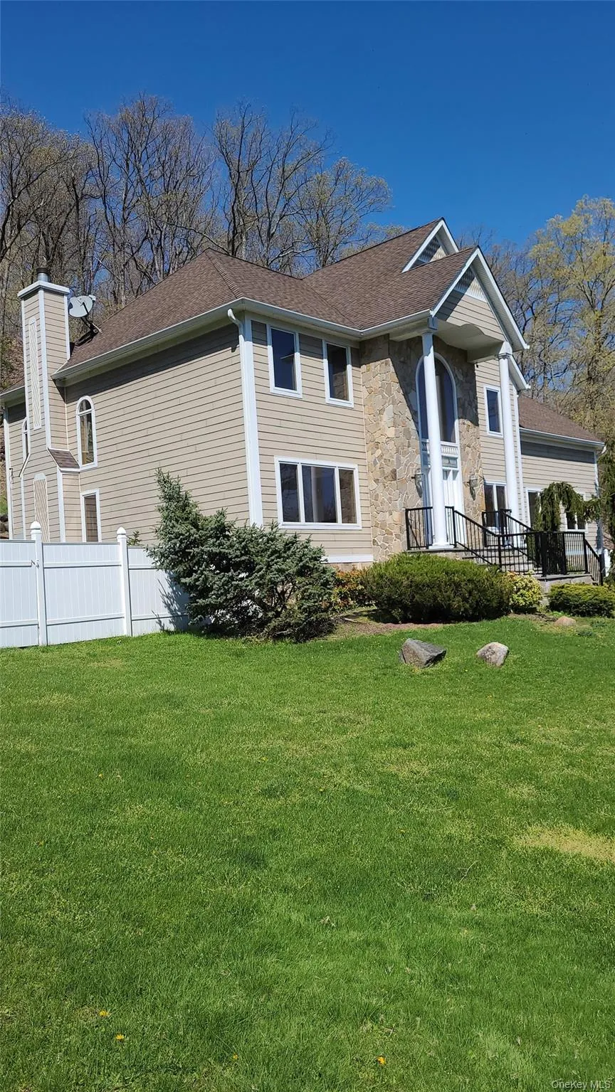 60 Central Highway, Clarkstown, NY, 5 Bedrooms Bedrooms, 15 Rooms Rooms,3 BathroomsBathrooms,Residential,For Rent,Central,0,1018472 60 Central Highway, Clarkstown, NY, 5 Bedrooms Bedrooms, 15 Rooms Rooms,3 BathroomsBathrooms,Residential,For Rent,Central,0,1018472