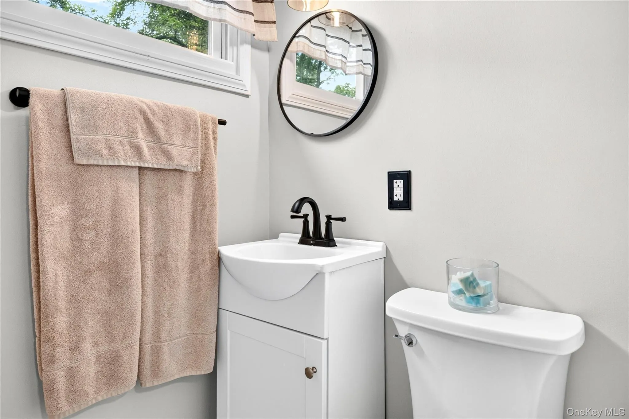 404 Tompkins Avenue, Clarkstown, NY, 3 Bedrooms Bedrooms, 8 Rooms Rooms,2 BathroomsBathrooms,Residential,For Rent,Tompkins,0,1018477 404 Tompkins Avenue, Clarkstown, NY, 3 Bedrooms Bedrooms, 8 Rooms Rooms,2 BathroomsBathrooms,Residential,For Rent,Tompkins,0,1018477