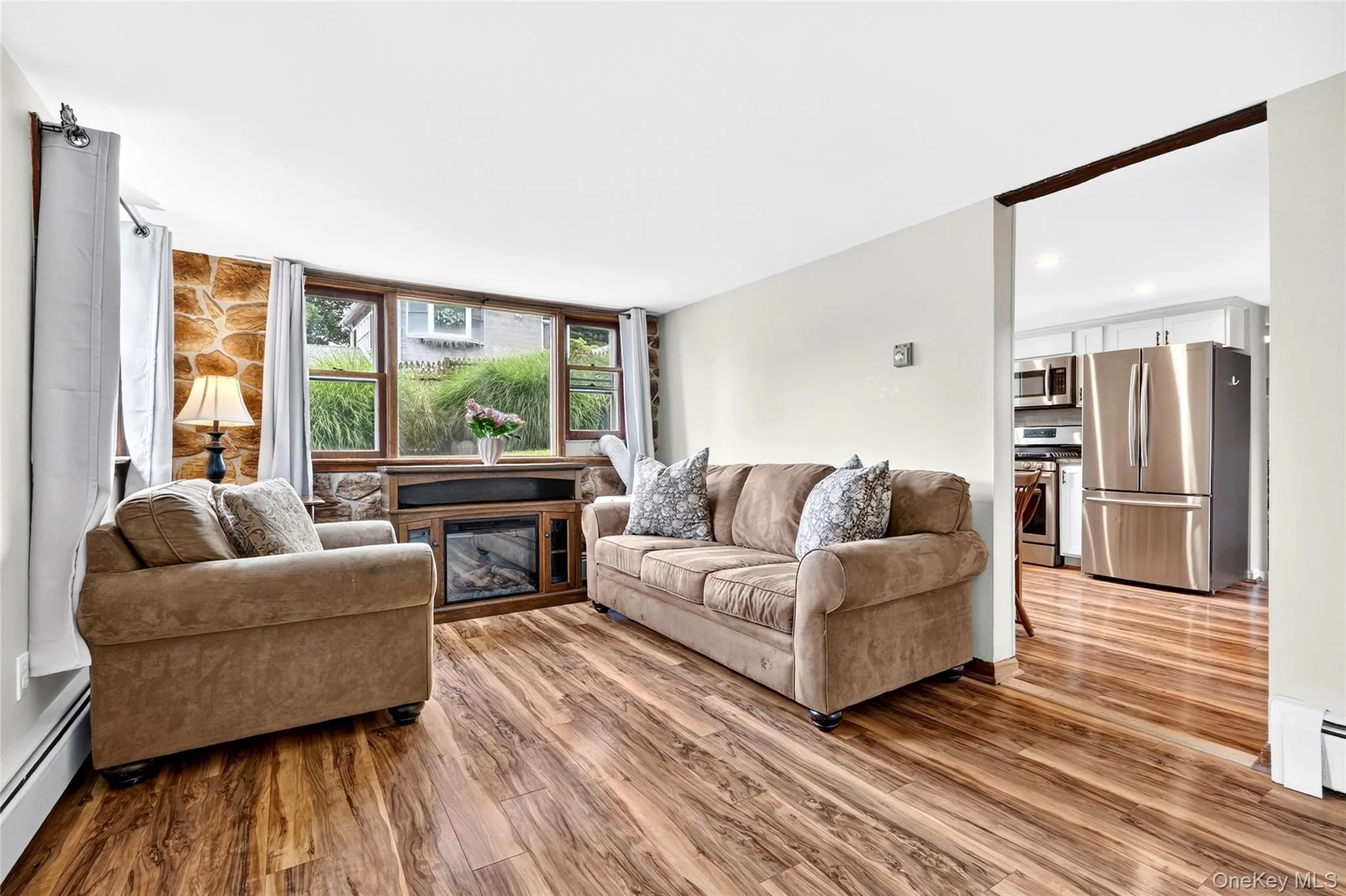 404 Tompkins Avenue, Clarkstown, NY, 3 Bedrooms Bedrooms, 8 Rooms Rooms,2 BathroomsBathrooms,Residential,For Rent,Tompkins,0,1018477 404 Tompkins Avenue, Clarkstown, NY, 3 Bedrooms Bedrooms, 8 Rooms Rooms,2 BathroomsBathrooms,Residential,For Rent,Tompkins,0,1018477