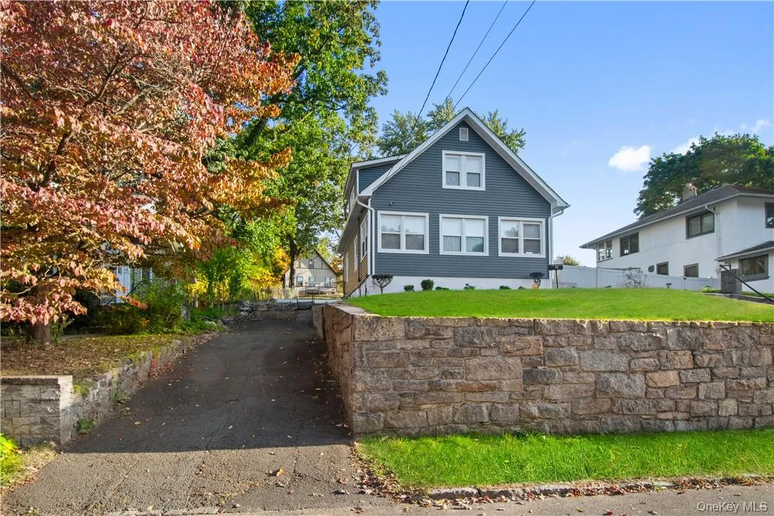 View of front of property, showing driveway View of front of property, showing driveway