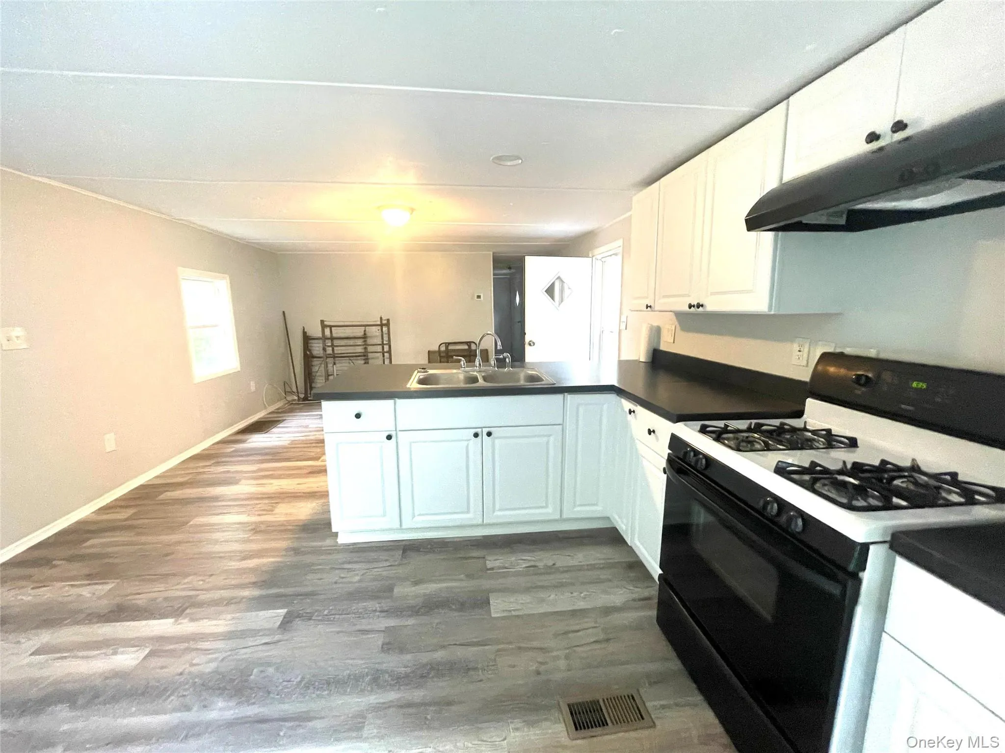 Kitchen into Living Room Kitchen into Living Room