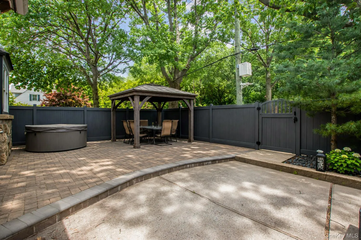 4 Knox Pl., New York, NY, 3 Bedrooms Bedrooms, 11 Rooms Rooms,3 BathroomsBathrooms,Residential,For Rent,Knox Pl.,0,1018487 4 Knox Pl., New York, NY, 3 Bedrooms Bedrooms, 11 Rooms Rooms,3 BathroomsBathrooms,Residential,For Rent,Knox Pl.,0,1018487