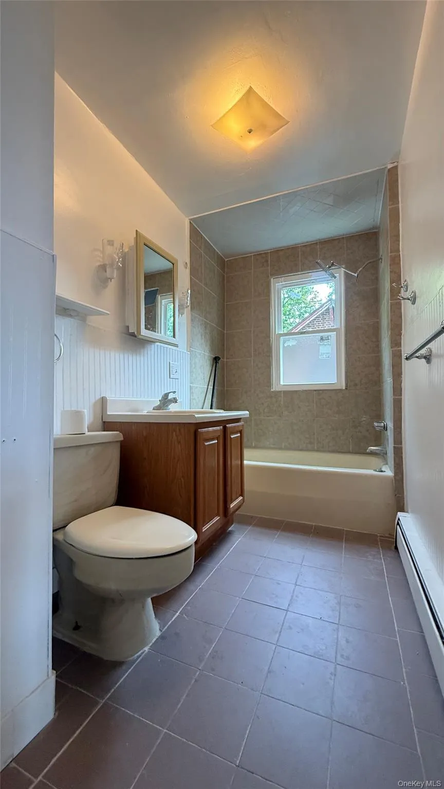112 Murray Avenue, Goshen, NY, 3 Bedrooms Bedrooms, 6 Rooms Rooms,1 BathroomBathrooms,Residential Lease,For Rent,Murray,0,KEY1018491 112 Murray Avenue, Goshen, NY, 3 Bedrooms Bedrooms, 6 Rooms Rooms,1 BathroomBathrooms,Residential Lease,For Rent,Murray,0,KEY1018491