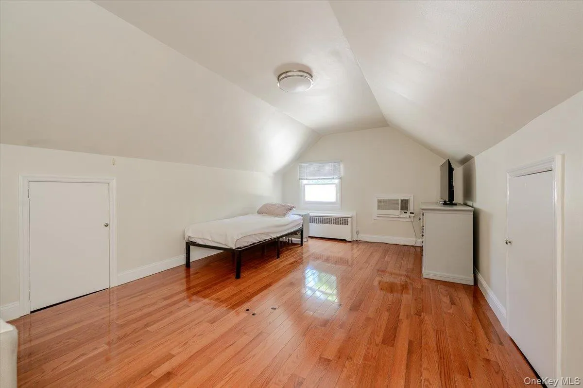 70 Longfellow Road, North Hempstead, NY, 5 Bedrooms Bedrooms, 9 Rooms Rooms,3 BathroomsBathrooms,Residential Lease,For Rent,Longfellow,0,1018492 70 Longfellow Road, North Hempstead, NY, 5 Bedrooms Bedrooms, 9 Rooms Rooms,3 BathroomsBathrooms,Residential Lease,For Rent,Longfellow,0,1018492