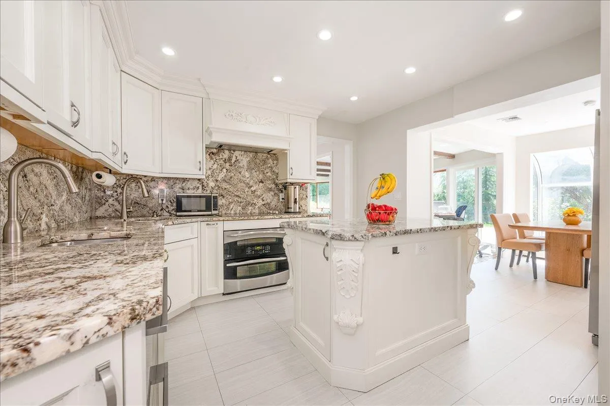 70 Longfellow Road, North Hempstead, NY, 5 Bedrooms Bedrooms, 9 Rooms Rooms,3 BathroomsBathrooms,Residential Lease,For Rent,Longfellow,0,1018492 70 Longfellow Road, North Hempstead, NY, 5 Bedrooms Bedrooms, 9 Rooms Rooms,3 BathroomsBathrooms,Residential Lease,For Rent,Longfellow,0,1018492