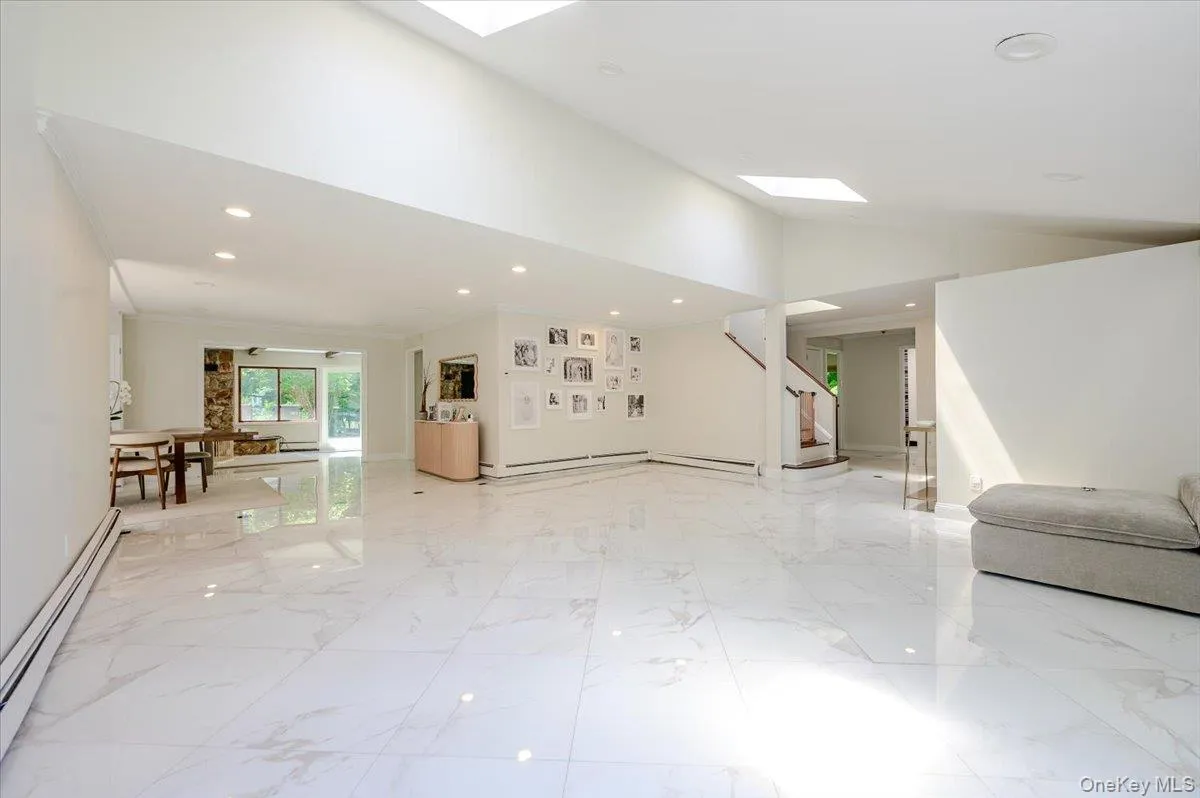 70 Longfellow Road, North Hempstead, NY, 5 Bedrooms Bedrooms, 9 Rooms Rooms,3 BathroomsBathrooms,Residential Lease,For Rent,Longfellow,0,1018492 70 Longfellow Road, North Hempstead, NY, 5 Bedrooms Bedrooms, 9 Rooms Rooms,3 BathroomsBathrooms,Residential Lease,For Rent,Longfellow,0,1018492