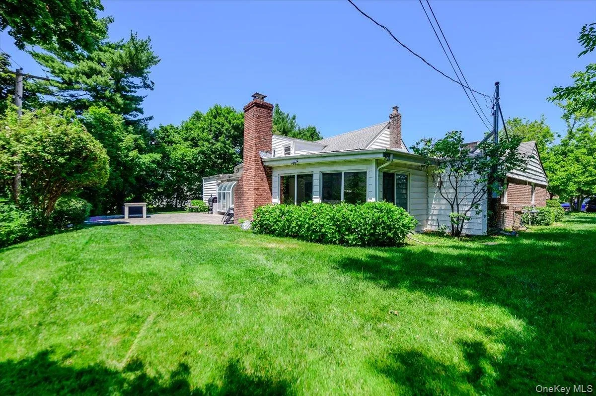 70 Longfellow Road, North Hempstead, NY, 5 Bedrooms Bedrooms, 9 Rooms Rooms,3 BathroomsBathrooms,Residential Lease,For Rent,Longfellow,0,1018492 70 Longfellow Road, North Hempstead, NY, 5 Bedrooms Bedrooms, 9 Rooms Rooms,3 BathroomsBathrooms,Residential Lease,For Rent,Longfellow,0,1018492