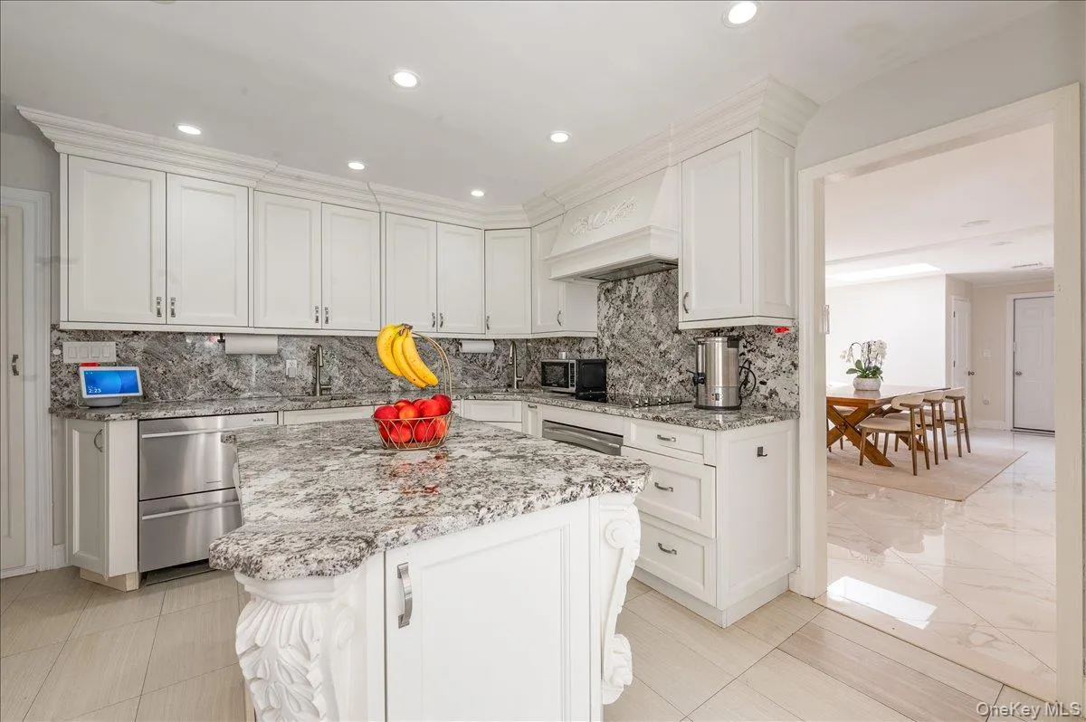70 Longfellow Road, North Hempstead, NY, 5 Bedrooms Bedrooms, 9 Rooms Rooms,3 BathroomsBathrooms,Residential Lease,For Rent,Longfellow,0,1018492 70 Longfellow Road, North Hempstead, NY, 5 Bedrooms Bedrooms, 9 Rooms Rooms,3 BathroomsBathrooms,Residential Lease,For Rent,Longfellow,0,1018492