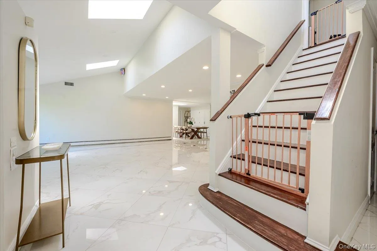 70 Longfellow Road, North Hempstead, NY, 5 Bedrooms Bedrooms, 9 Rooms Rooms,3 BathroomsBathrooms,Residential Lease,For Rent,Longfellow,0,1018492 70 Longfellow Road, North Hempstead, NY, 5 Bedrooms Bedrooms, 9 Rooms Rooms,3 BathroomsBathrooms,Residential Lease,For Rent,Longfellow,0,1018492
