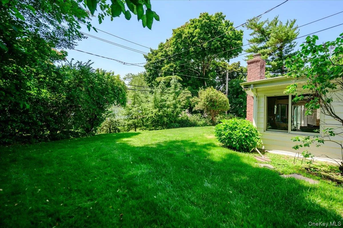 70 Longfellow Road, North Hempstead, NY, 5 Bedrooms Bedrooms, 9 Rooms Rooms,3 BathroomsBathrooms,Residential Lease,For Rent,Longfellow,0,1018492 70 Longfellow Road, North Hempstead, NY, 5 Bedrooms Bedrooms, 9 Rooms Rooms,3 BathroomsBathrooms,Residential Lease,For Rent,Longfellow,0,1018492