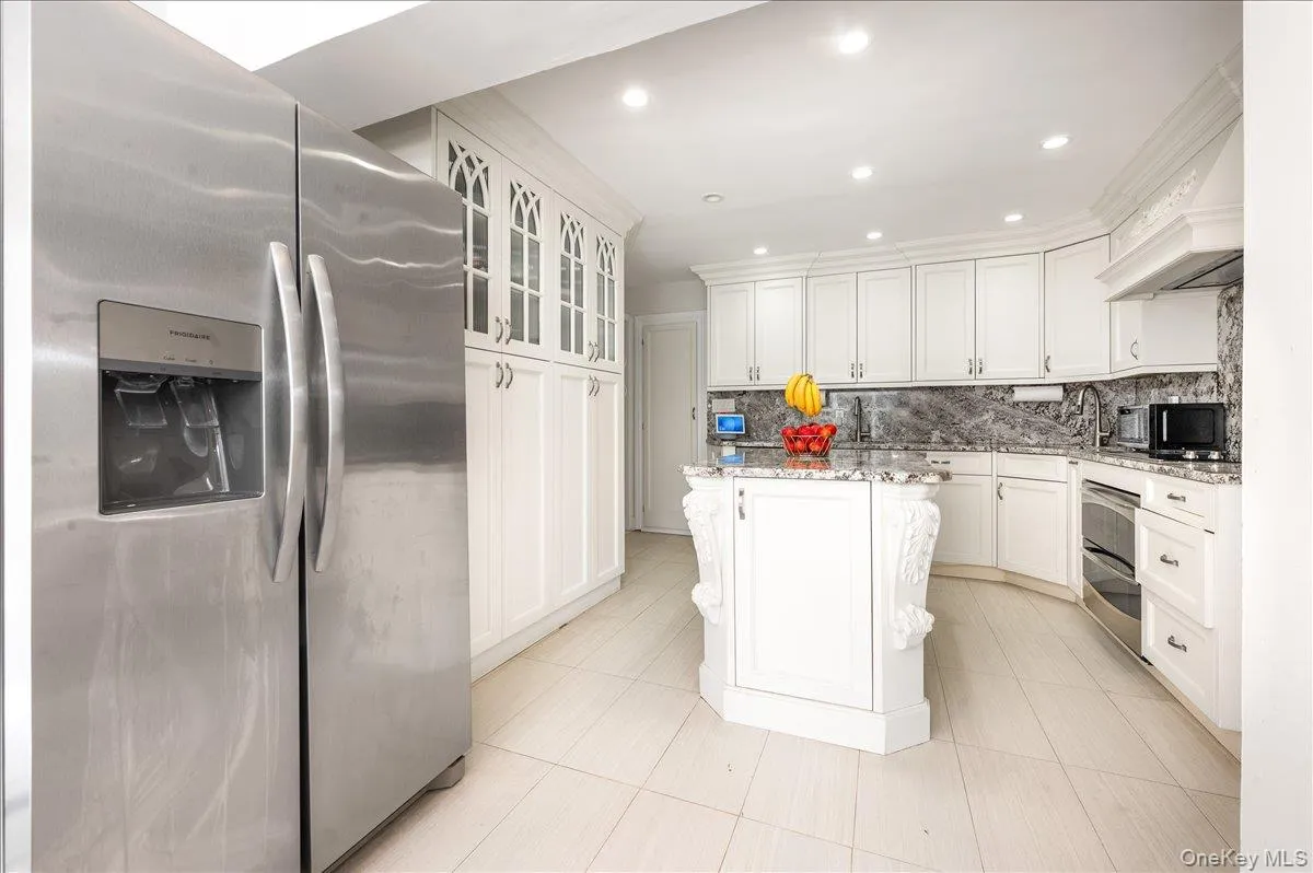 70 Longfellow Road, North Hempstead, NY, 5 Bedrooms Bedrooms, 9 Rooms Rooms,3 BathroomsBathrooms,Residential Lease,For Rent,Longfellow,0,1018492 70 Longfellow Road, North Hempstead, NY, 5 Bedrooms Bedrooms, 9 Rooms Rooms,3 BathroomsBathrooms,Residential Lease,For Rent,Longfellow,0,1018492