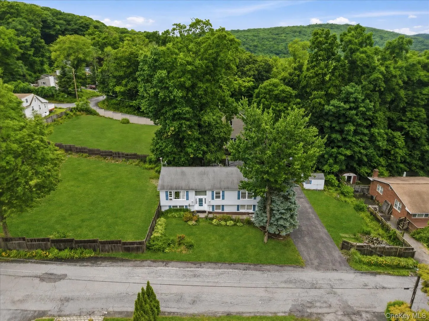 Ariel View / Side Yard Ariel View / Side Yard