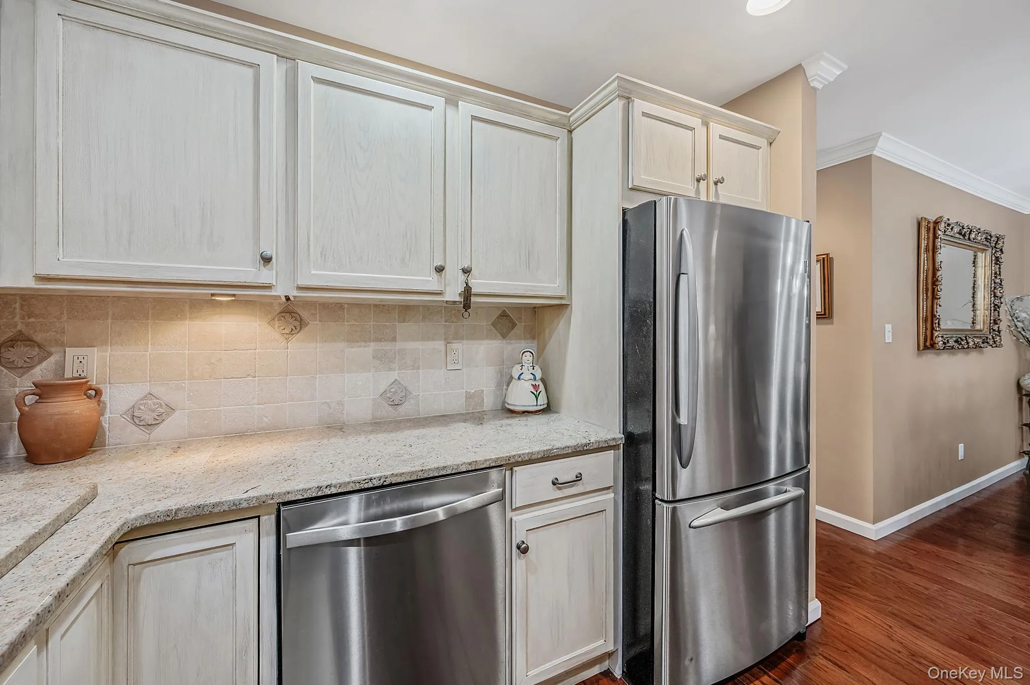 1130 Savoy Drive, Huntington, NY, 2 Bedrooms Bedrooms, 7 Rooms Rooms,2 BathroomsBathrooms,Residential,For Rent,Savoy,0,KEY1018499 1130 Savoy Drive, Huntington, NY, 2 Bedrooms Bedrooms, 7 Rooms Rooms,2 BathroomsBathrooms,Residential,For Rent,Savoy,0,KEY1018499