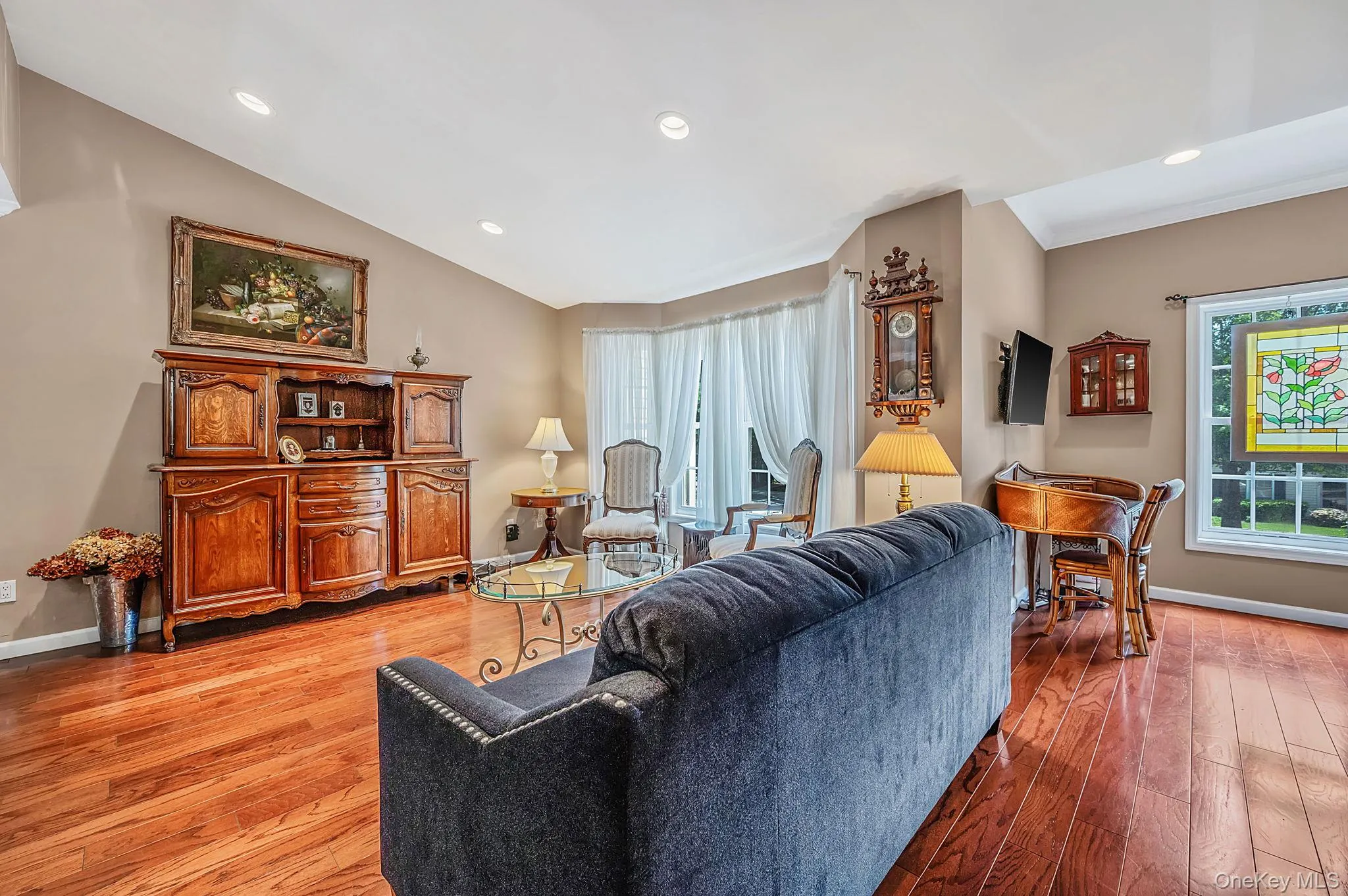 1130 Savoy Drive, Huntington, NY, 2 Bedrooms Bedrooms, 7 Rooms Rooms,2 BathroomsBathrooms,Residential,For Rent,Savoy,0,KEY1018499 1130 Savoy Drive, Huntington, NY, 2 Bedrooms Bedrooms, 7 Rooms Rooms,2 BathroomsBathrooms,Residential,For Rent,Savoy,0,KEY1018499
