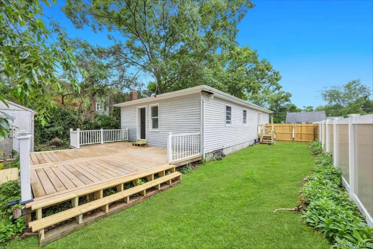 438 Auborn Avenue, Brookhaven, NY, 3 Bedrooms Bedrooms, 6 Rooms Rooms,2 BathroomsBathrooms,Residential,For Rent,Auborn,0,KEY1018500 438 Auborn Avenue, Brookhaven, NY, 3 Bedrooms Bedrooms, 6 Rooms Rooms,2 BathroomsBathrooms,Residential,For Rent,Auborn,0,KEY1018500