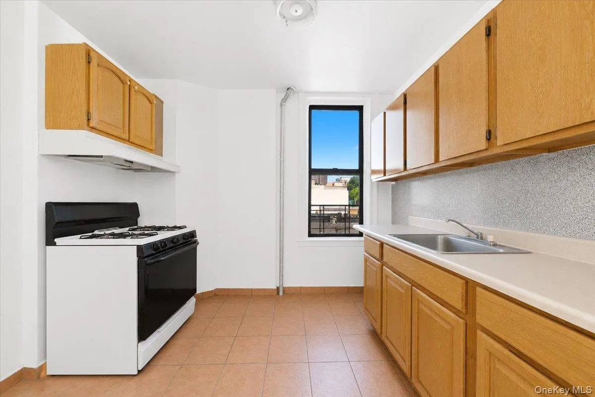 425 153 Street, New York, NY, 3 Bedrooms Bedrooms, 5 Rooms Rooms,1 BathroomBathrooms,Residential,For Rent,153,0,1018501 425 153 Street, New York, NY, 3 Bedrooms Bedrooms, 5 Rooms Rooms,1 BathroomBathrooms,Residential,For Rent,153,0,1018501