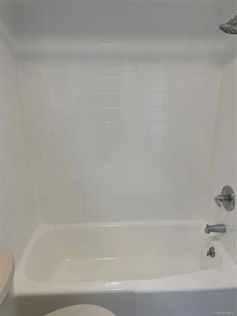 527 Market Street, Long Beach, NY, 3 Bedrooms Bedrooms, 5 Rooms Rooms,1 BathroomBathrooms,Residential Lease,For Rent,Market,0,KEY1018504 527 Market Street, Long Beach, NY, 3 Bedrooms Bedrooms, 5 Rooms Rooms,1 BathroomBathrooms,Residential Lease,For Rent,Market,0,KEY1018504
