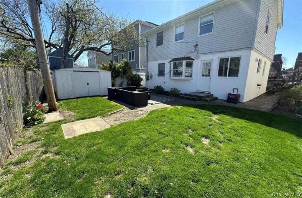 527 Market Street, Long Beach, NY, 3 Bedrooms Bedrooms, 5 Rooms Rooms,1 BathroomBathrooms,Residential Lease,For Rent,Market,0,KEY1018504 527 Market Street, Long Beach, NY, 3 Bedrooms Bedrooms, 5 Rooms Rooms,1 BathroomBathrooms,Residential Lease,For Rent,Market,0,KEY1018504