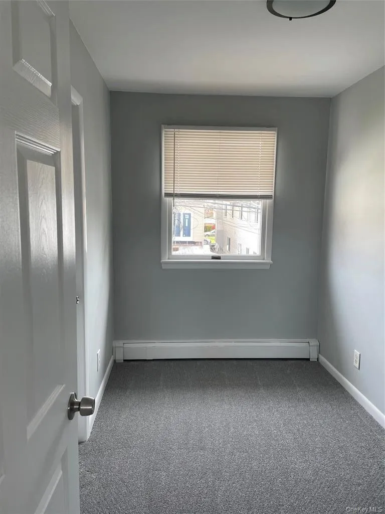 527 Market Street, Long Beach, NY, 3 Bedrooms Bedrooms, 5 Rooms Rooms,1 BathroomBathrooms,Residential Lease,For Rent,Market,0,KEY1018504 527 Market Street, Long Beach, NY, 3 Bedrooms Bedrooms, 5 Rooms Rooms,1 BathroomBathrooms,Residential Lease,For Rent,Market,0,KEY1018504